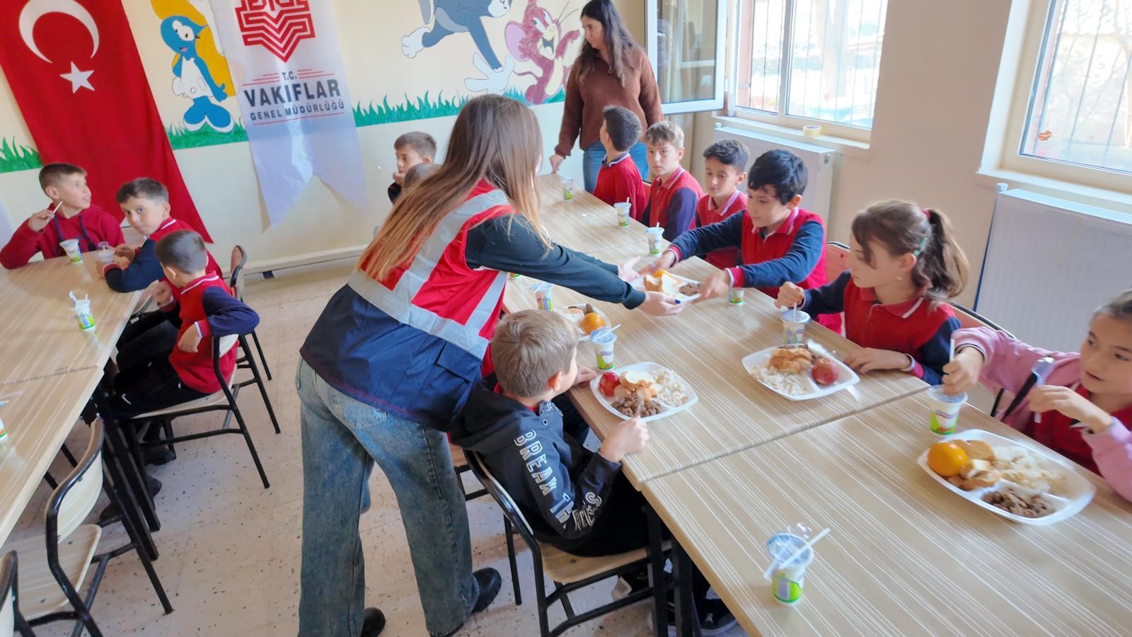 İzmir Vakıflar Bölge Müdürlüğü, Yuntdağı Mahallelerini Ziyaret Etti (1)-1