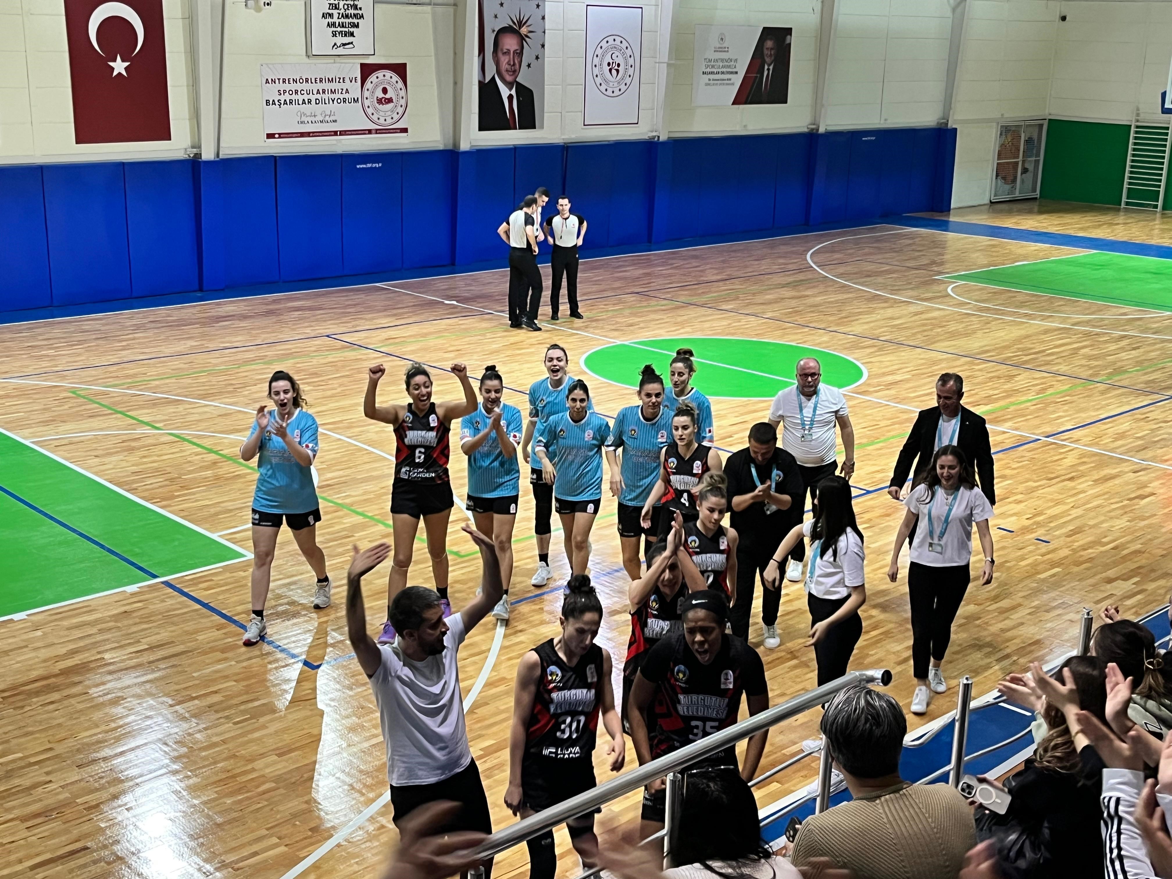 Lidya Garden City Turgutlu Belediyespor Kadın Basketbol Takımı Deplasmanda Rakibi Urla Balediyesini 47 78 Yendi (3)