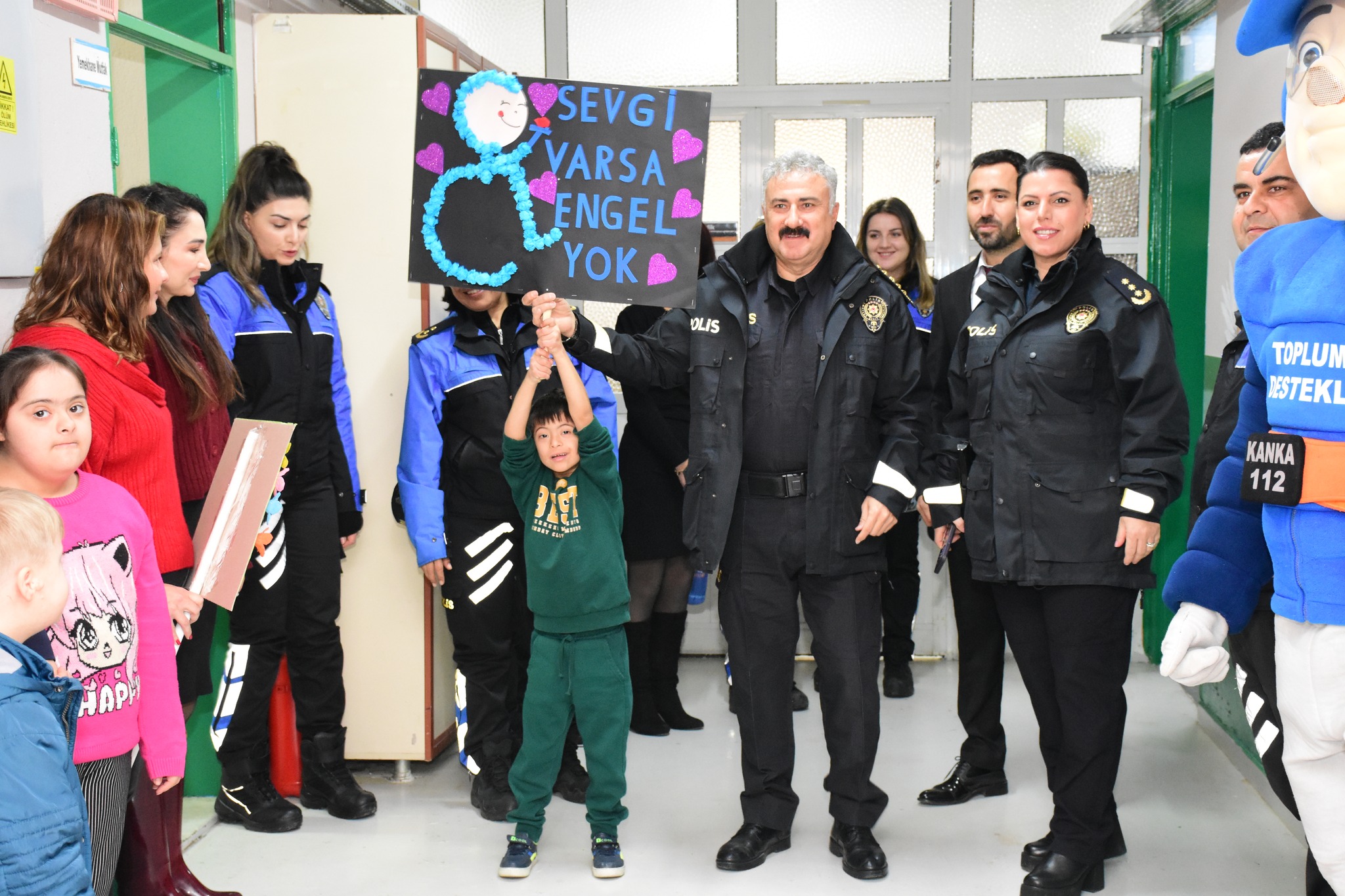 Manisa İl Emniyet Müdürü Fahri Aktaş, Özel Öğrencilerle Buluştu (4)