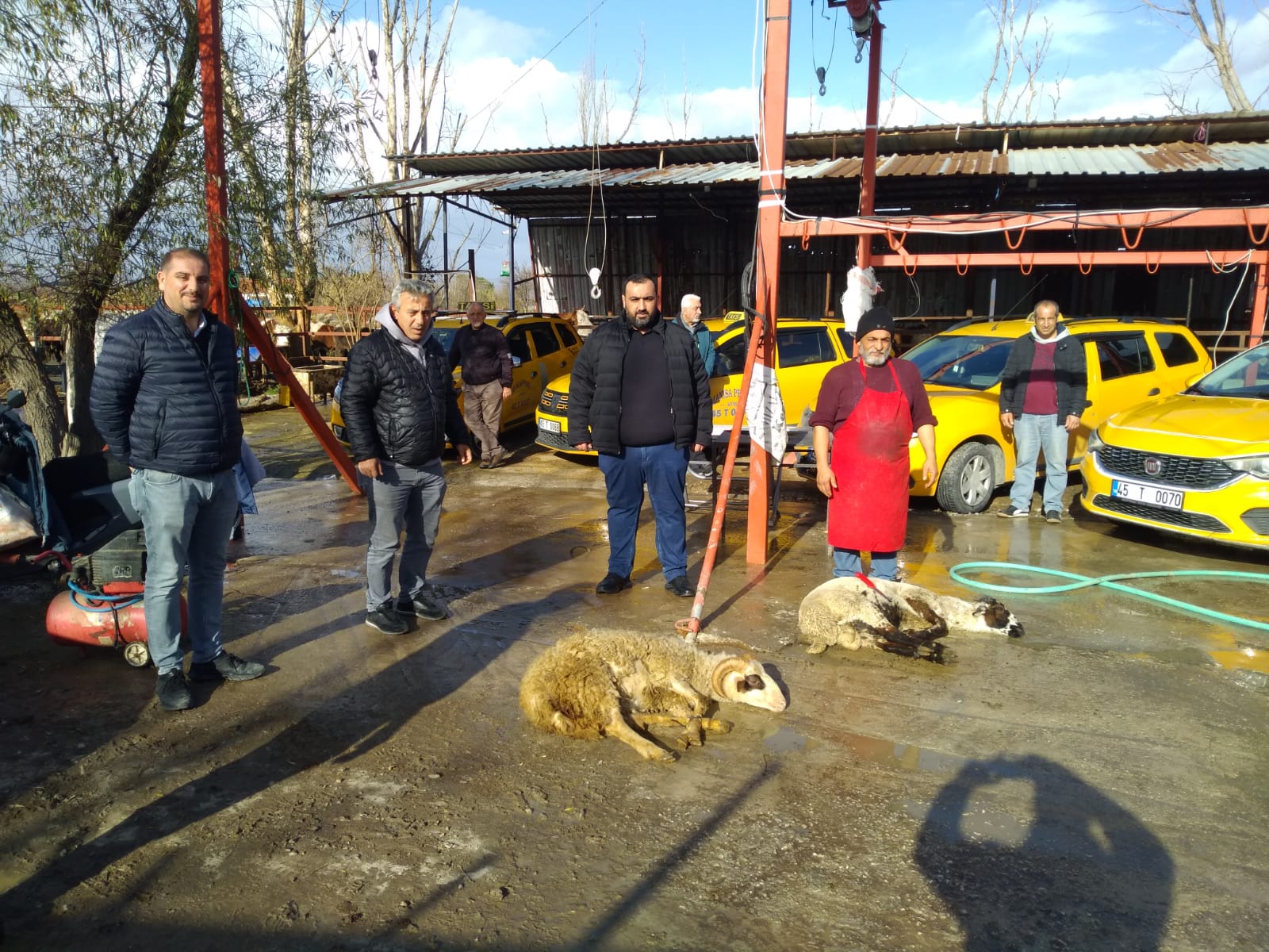 Manisa'da Birçok Iş Kolunda Hizmet Verdiği Bilinen Başdoruk Firması, Ticari Taksi Işletmeciliğinde Büyümeye Devam Ediyor. (1)