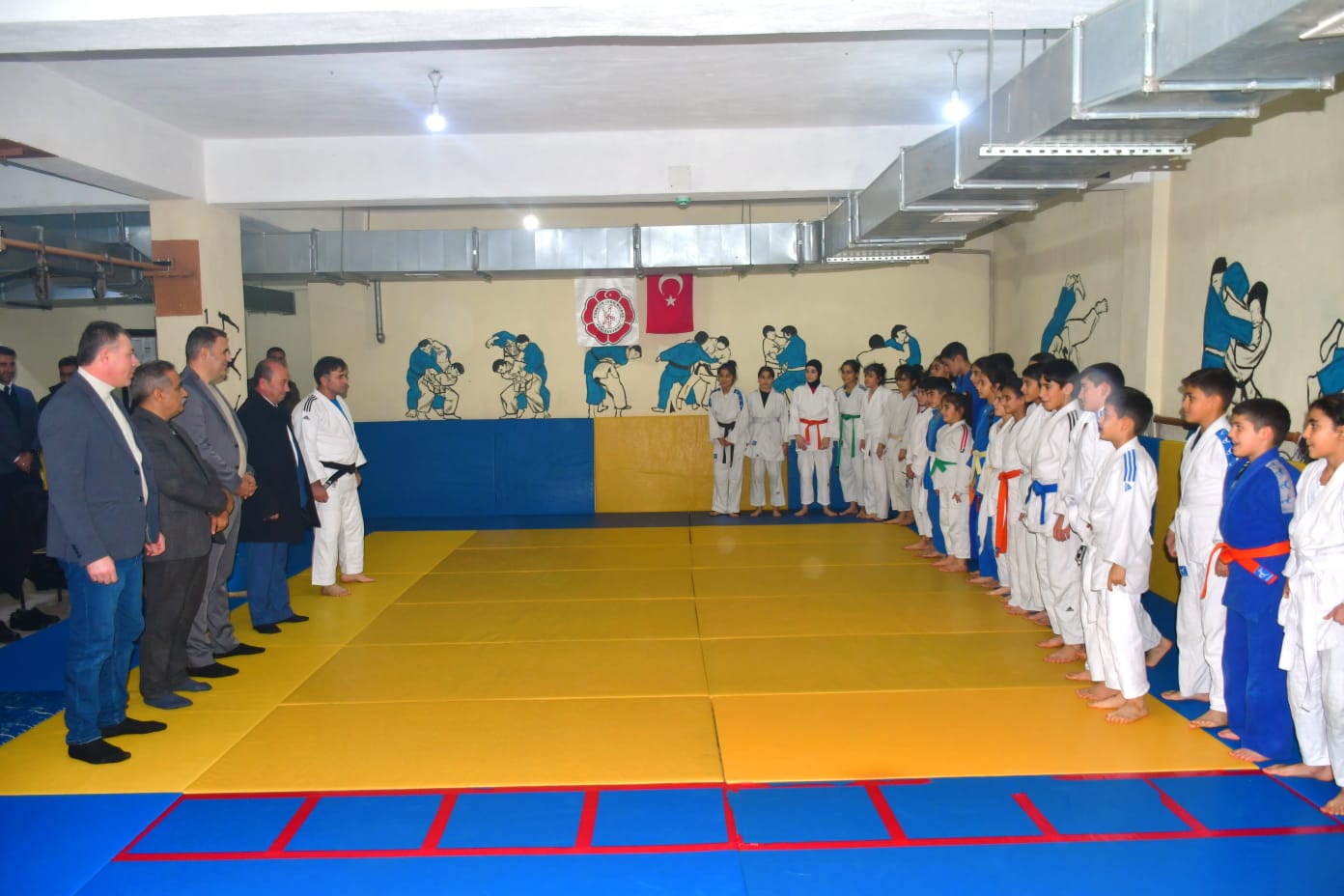 Manisa'da Judo Sporuna Destek Yunusemre Belediyesi'nden Anlamlı Ziyaret (1)