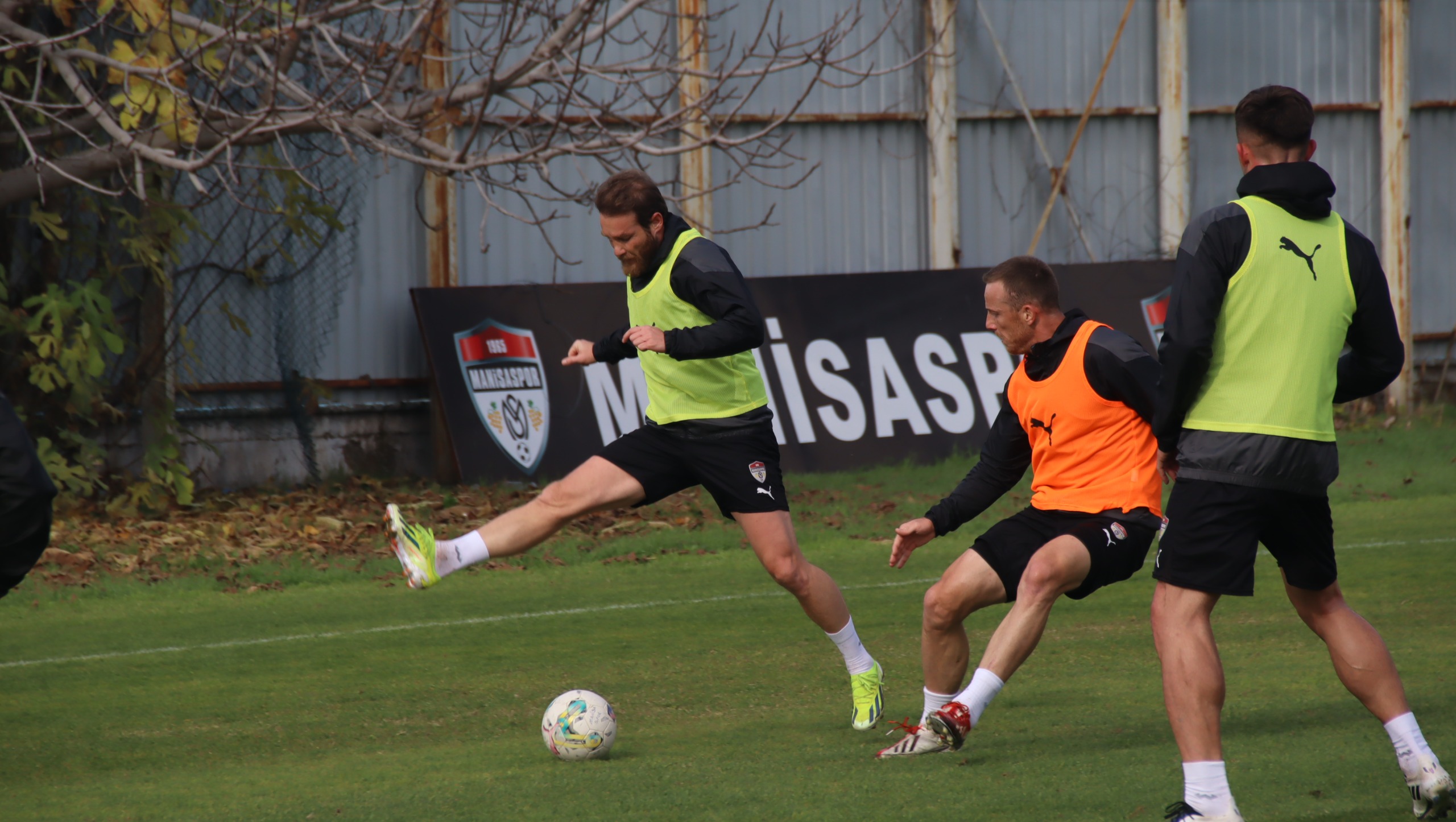 Manisaspor Yenilmezliğini Sürdürmek Istiyor (13)