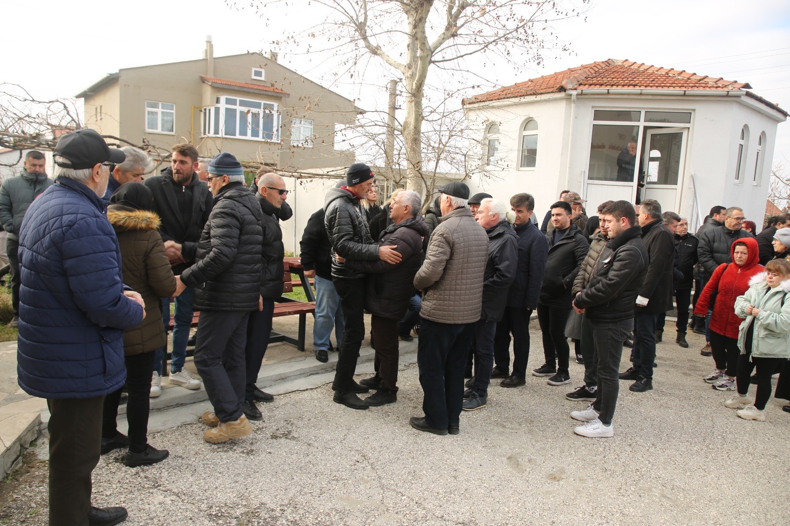 Motosiklet Kazasında Ağır Yaralanan Hukuk Fakültesi Öğrencisi Sıla Hayatını Kaybetti (4)