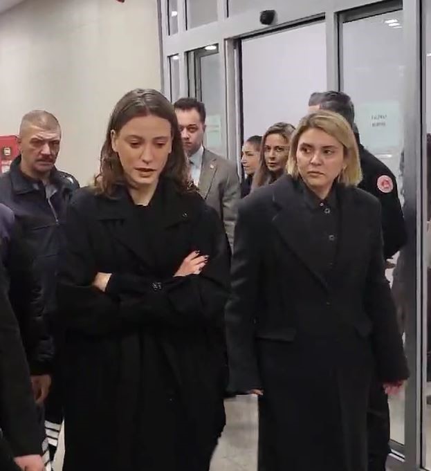 Menajer Soruşturmasında Ifade Veren Serenay Sarıkaya Dişimle, Tırnağımla Bu Günlere Geldim (2)