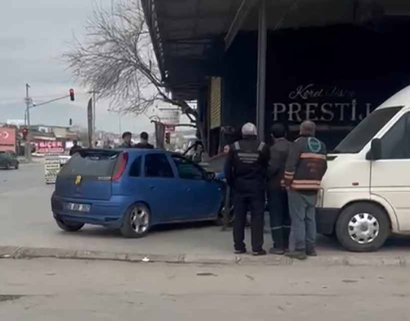 Boşanma Aşamasındaki Kadın Sanayiyi Savaş Alanına Çevird (4)
