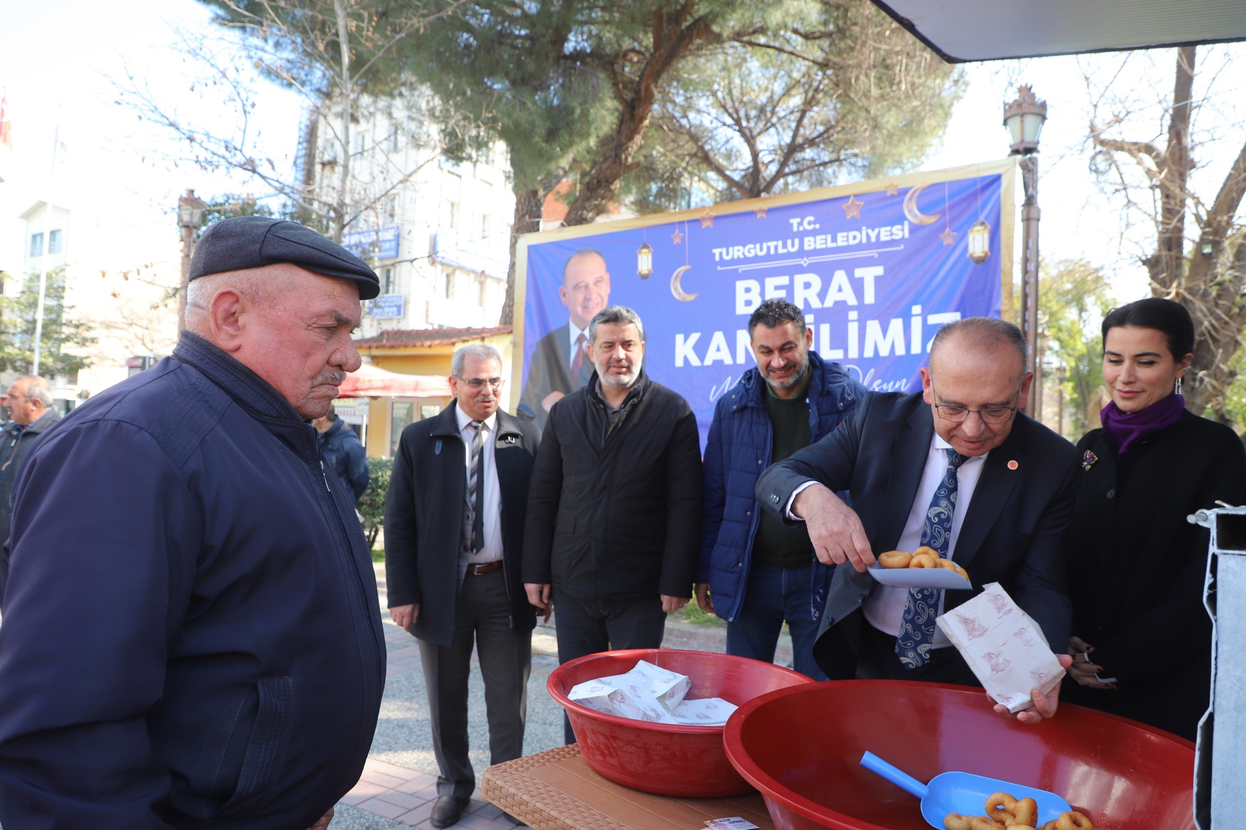 Turgutlu Belediyesinden Berat Kandili’nde Lokma Hayrı (1)