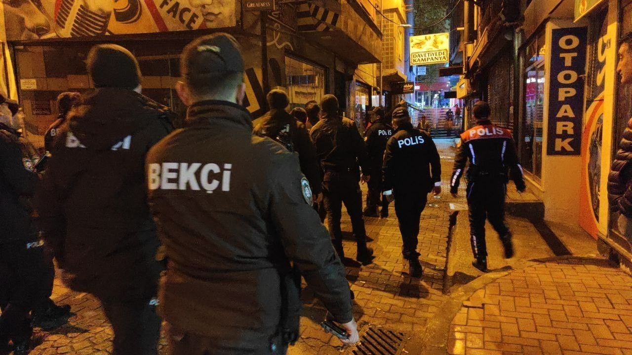 Genç Adam 15 Kurşunla Öldürülmüştü, 3 Sanığa Ceza Yağdı (1)
