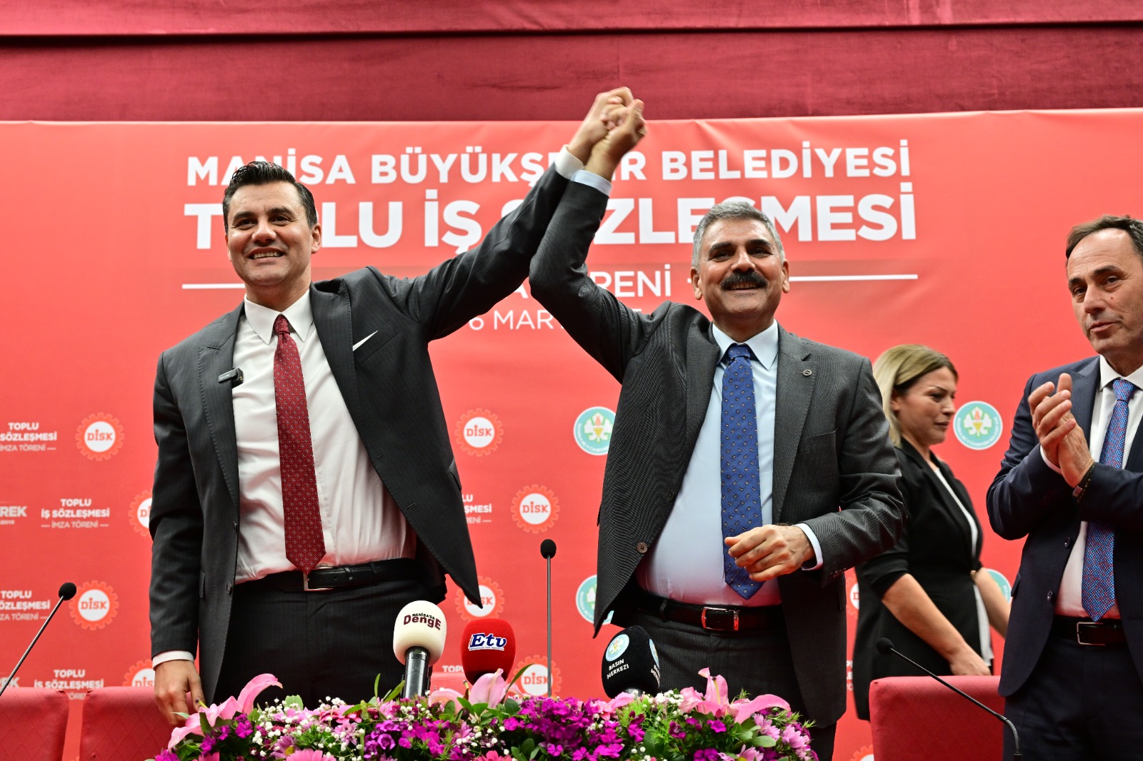 Manisa Büyükşehir’de En Düşük Maaş 42 Bin Lira Oldu, Birçok Hak Ilk Kez Verildi (1)