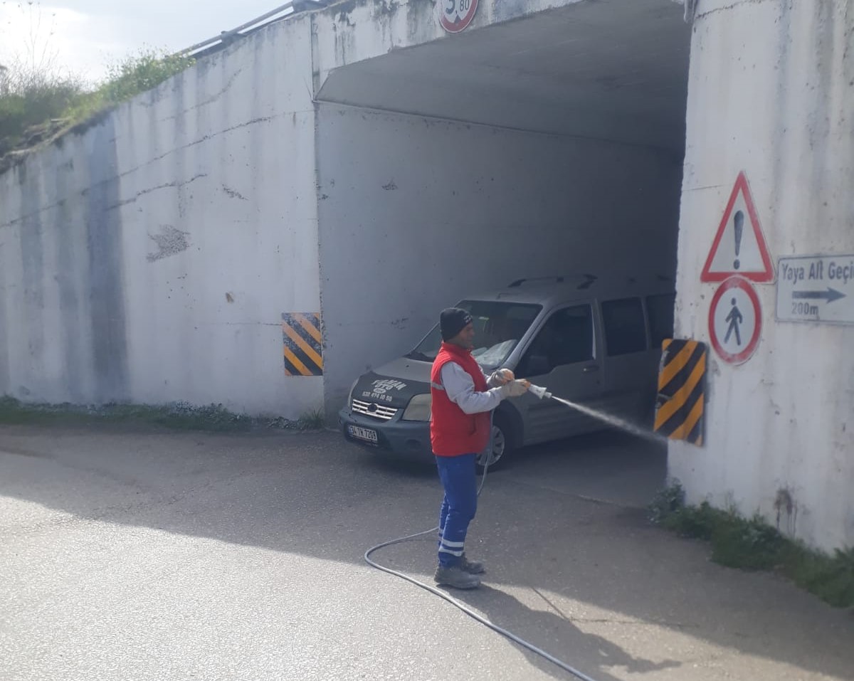 Turgutlu’da Kapsamlı Temizlik Çalışması Başlatıldı (3)-1