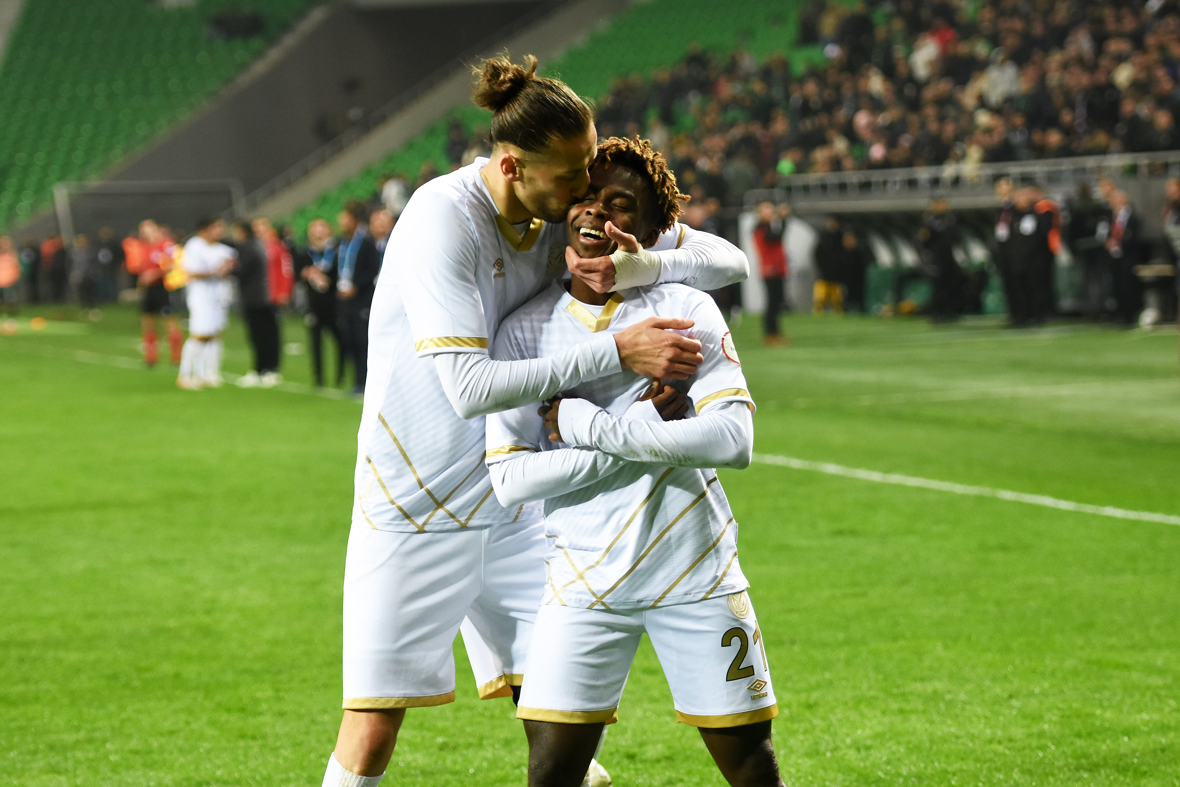 Manisa Fk, İstanbul Deplasmanında 3 Puan Peşinde (3)