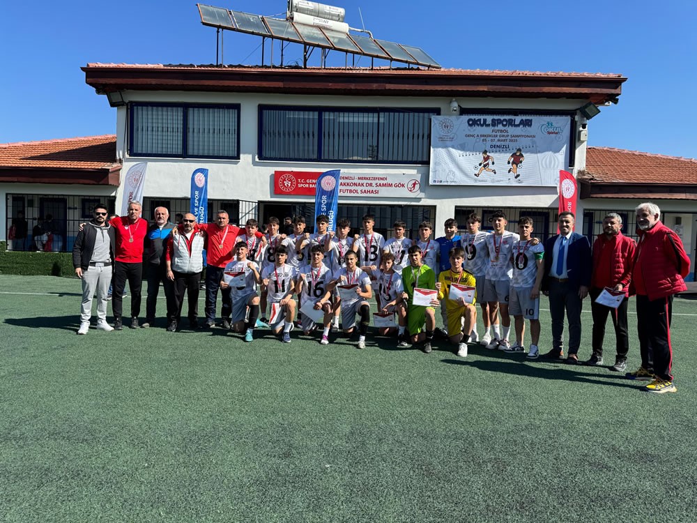 Manisa Spor Lisesi Futbol Takımı, Türkiye Yarı Finallerine Yükseldi (1)