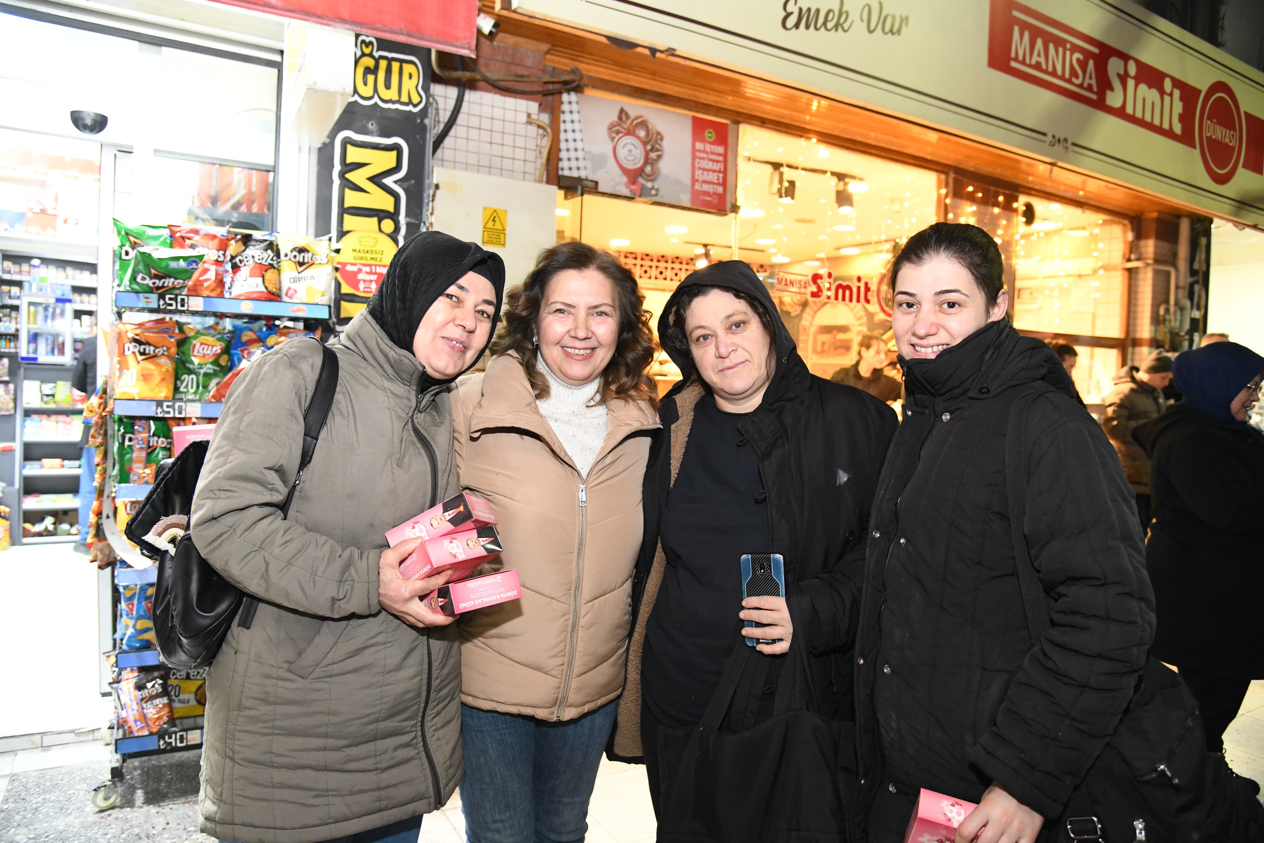 Başkan Balaban’dan Emekçi Kadınlara Destek Ziyareti (4)