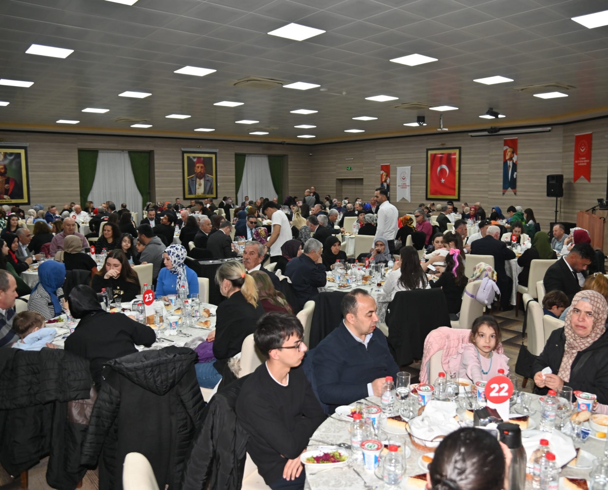 Başkan Zeyrek, Demirci’de İftar Buluşmasında Yapılacak Yatırımları Açıkladı (12)