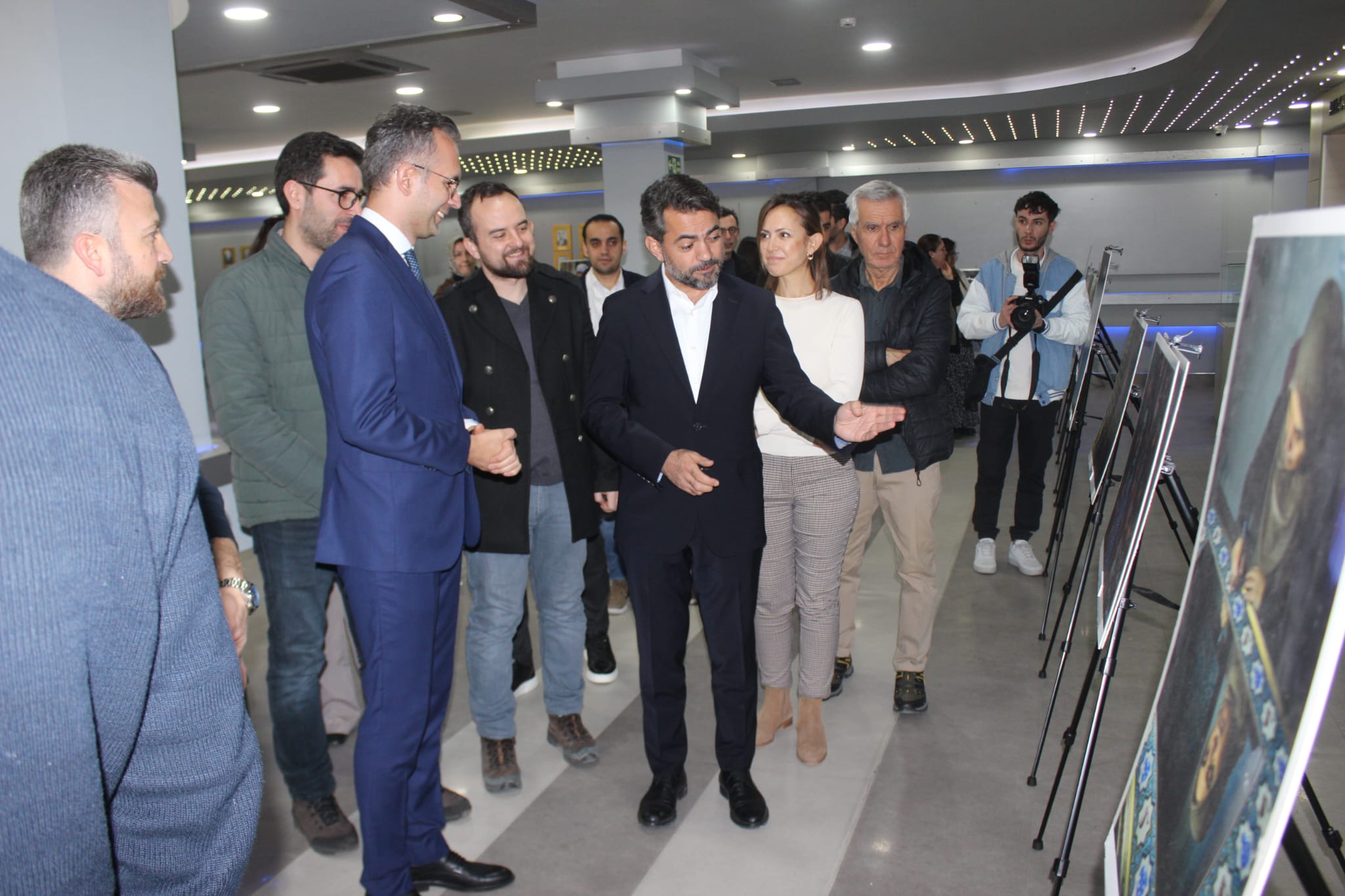 Manisa'da 8 Mart'a Özel Fotoğraf Sergisi (1)