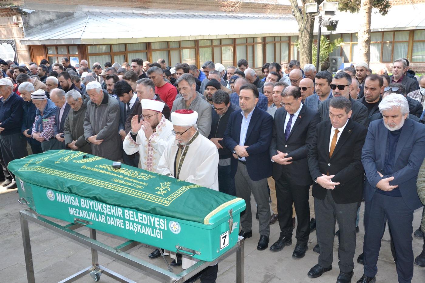 Manisa’da Ak Partili Başkanın Acı Günü (7)