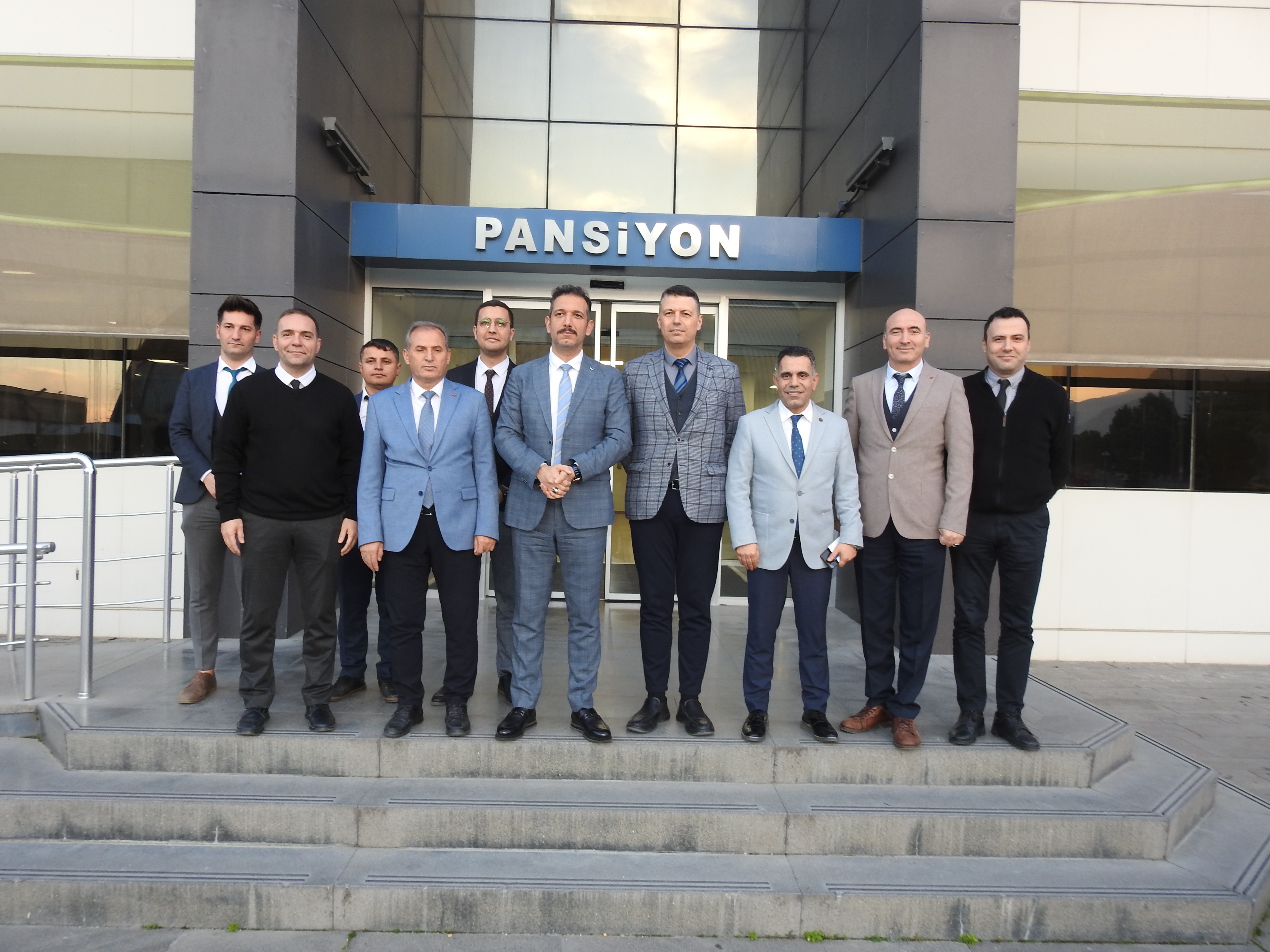 Uğurelli, Yatılı Öğrencilerle Iftarda Buluştu (3)