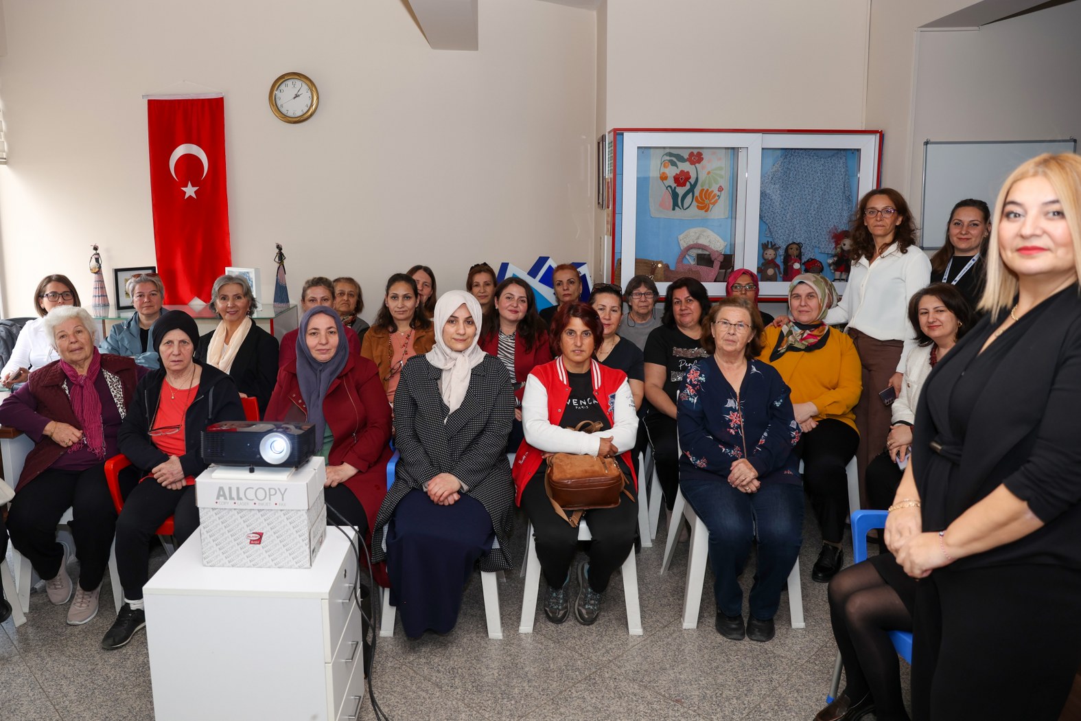 Yunusemre Belediyesi’nden Aile Içi Iletişim Eğitimi (3)