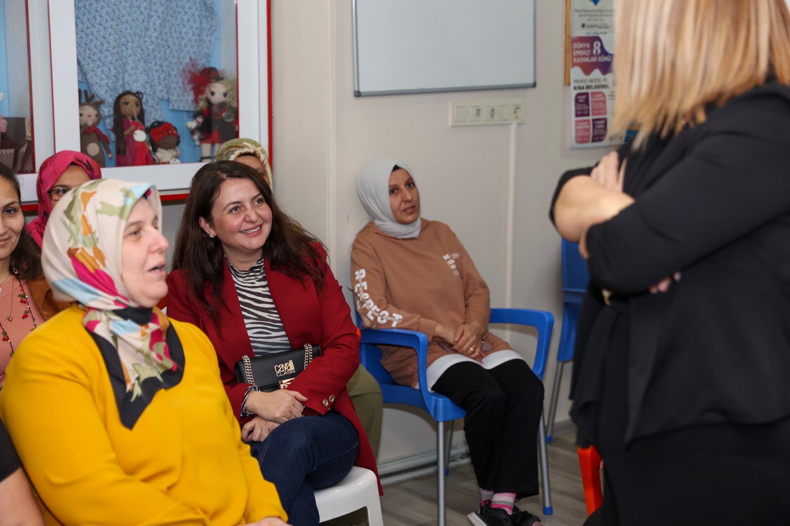 Yunusemre Belediyesi’nden Aile Içi Iletişim Eğitimi (4)