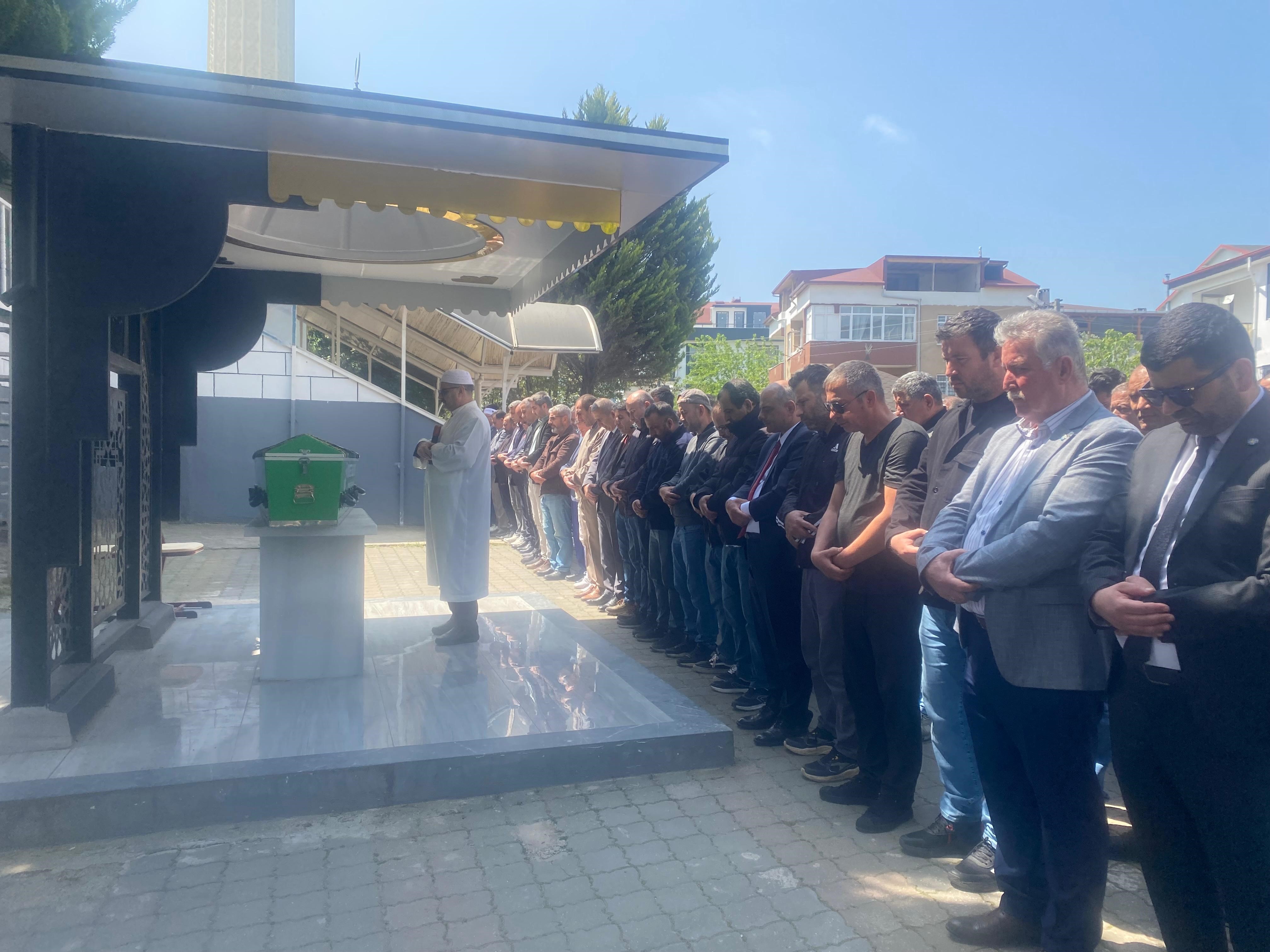 Zümra, Gözyaşlarıyla Toprağa Verildi (3)