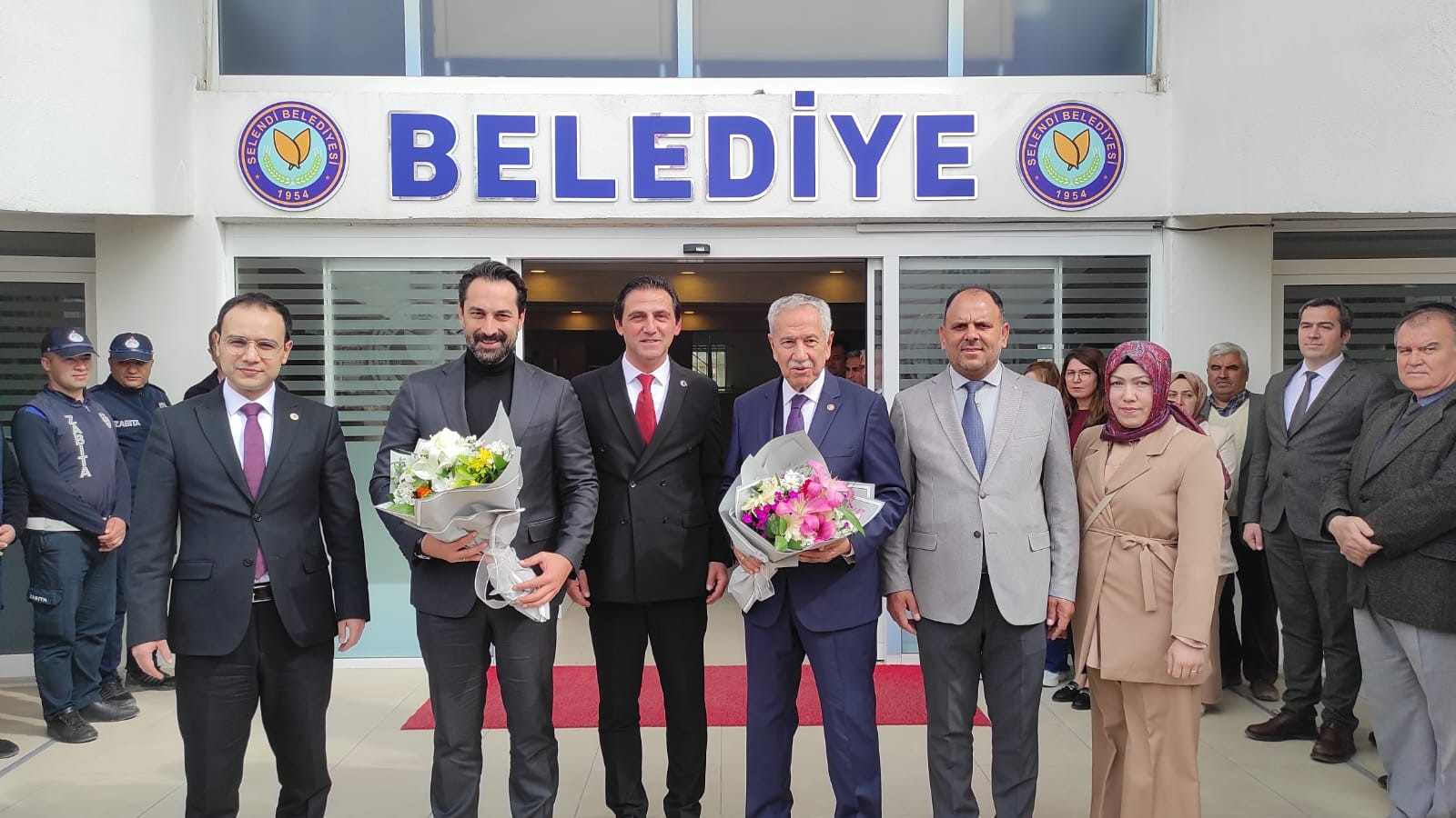 Bülent Arınç Ve Mücahit Arınç Selendi’yi Ziyaret Etti (4)