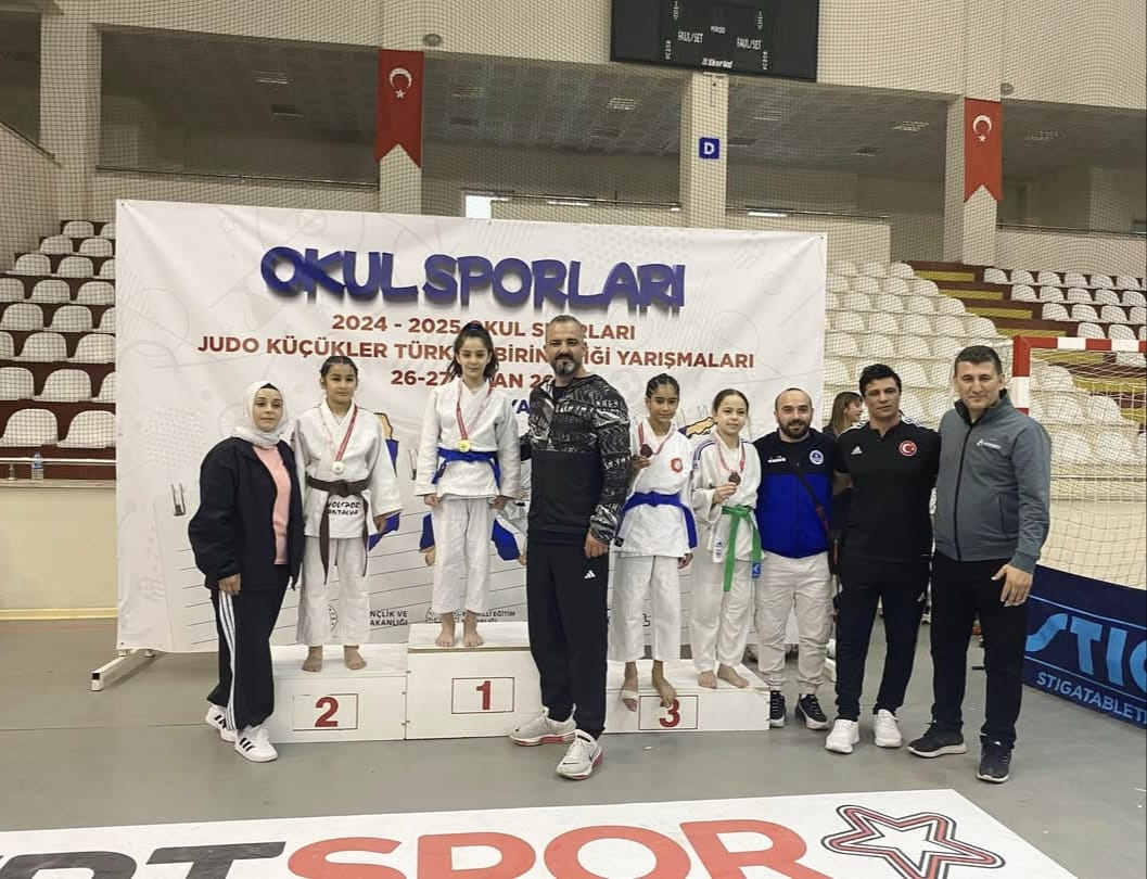 Yunusemreli Sporcular Nisan Ayında Madalyaya Doymadı (5)