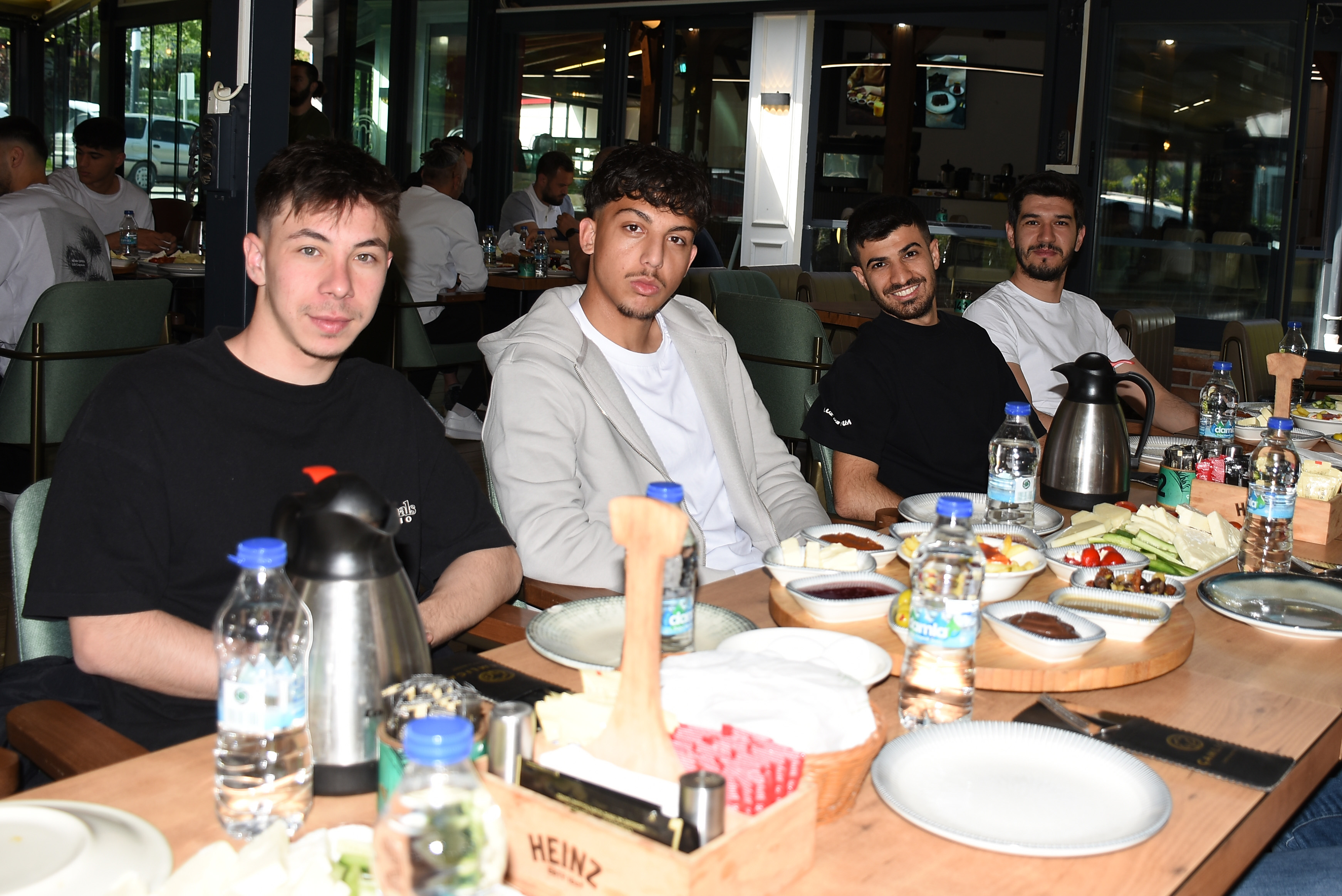 Manisa Fk’dan Maç Öncesi Motivasyon Kahvaltısı (4)
