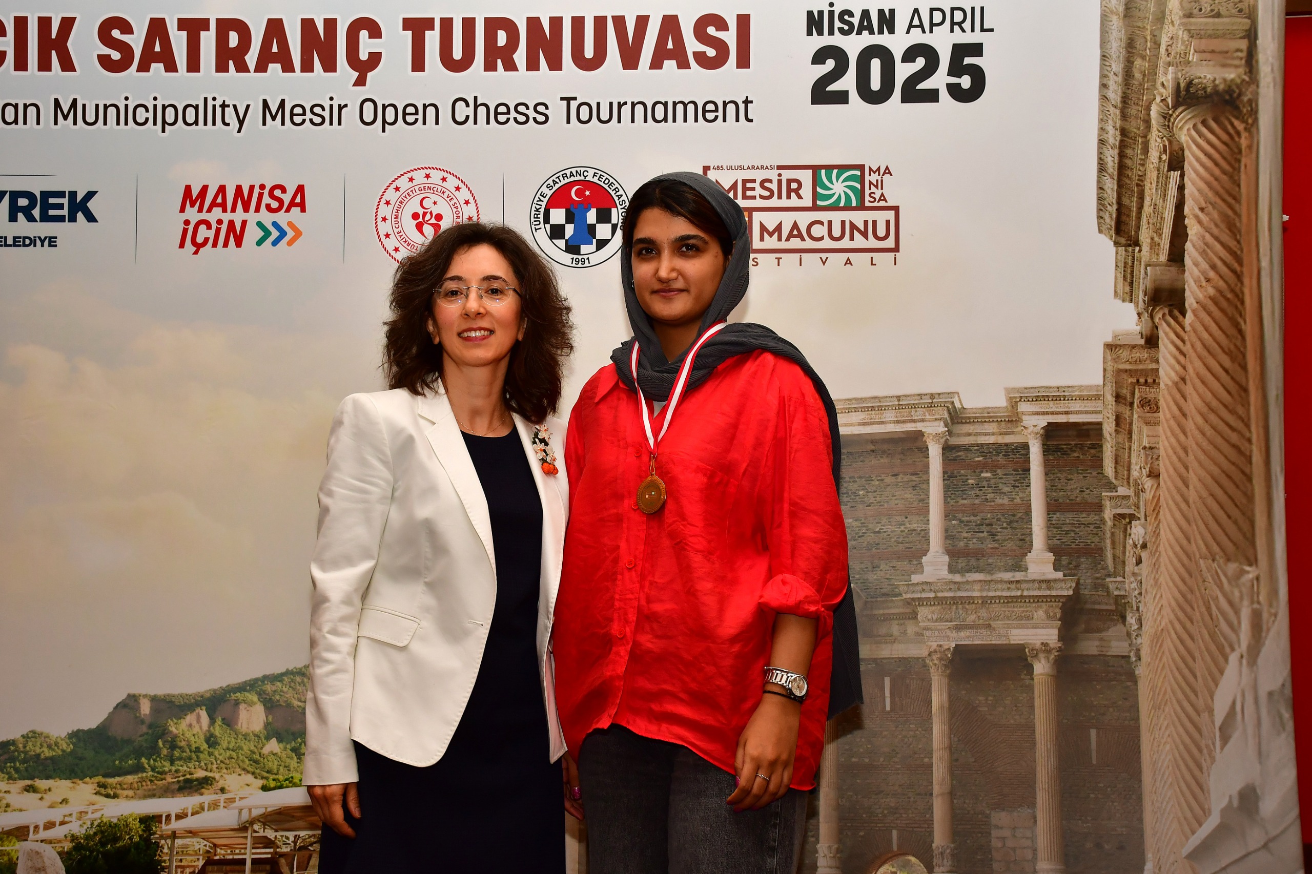 Manisa Mesir Uluslararası Açık Satranç Turnuvası’nda Şampiyon Belli Oldu (4)
