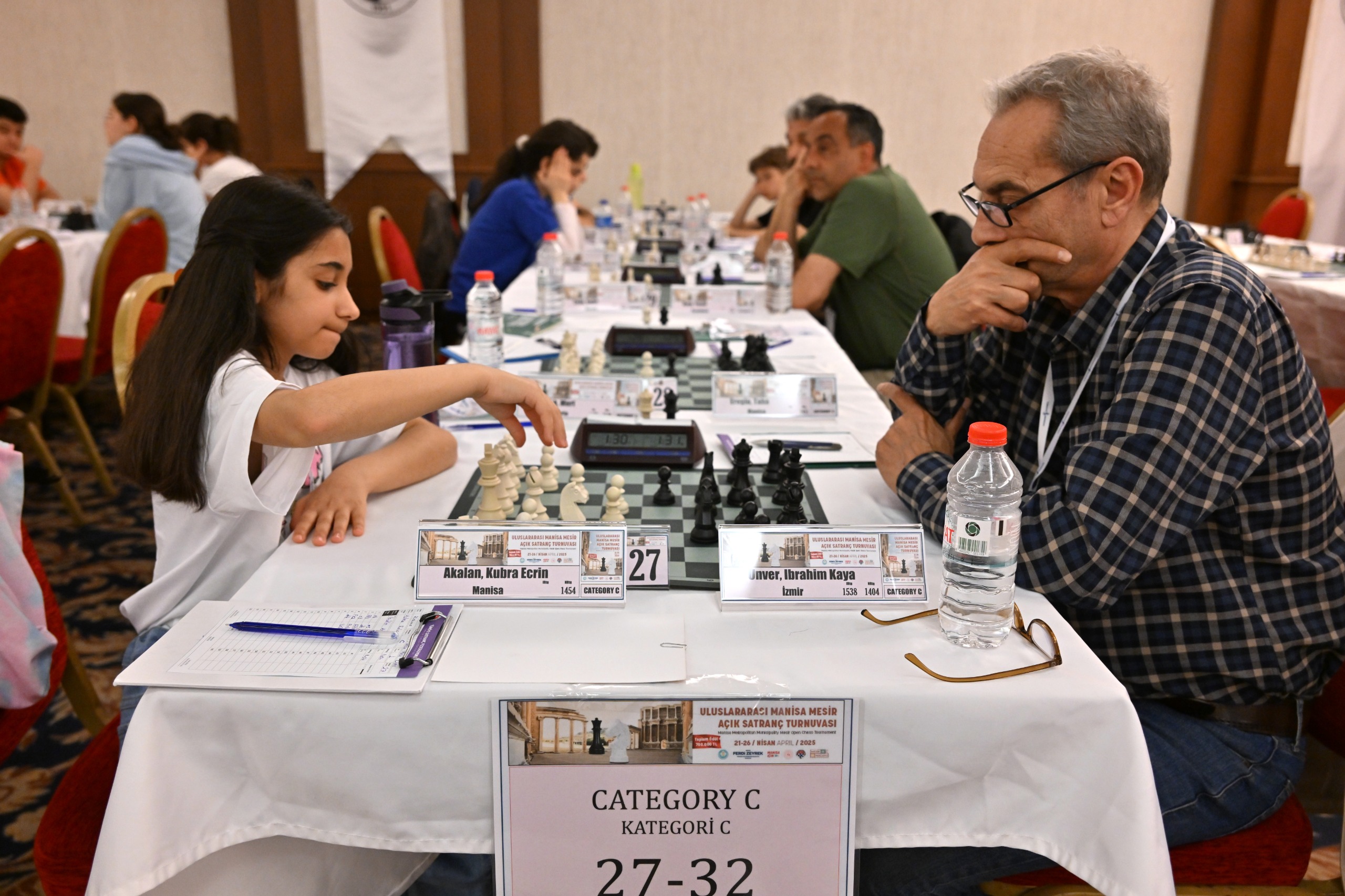 Manisa’da Uluslararası Satranç Turnuvası Heyecanı Başladı (2)