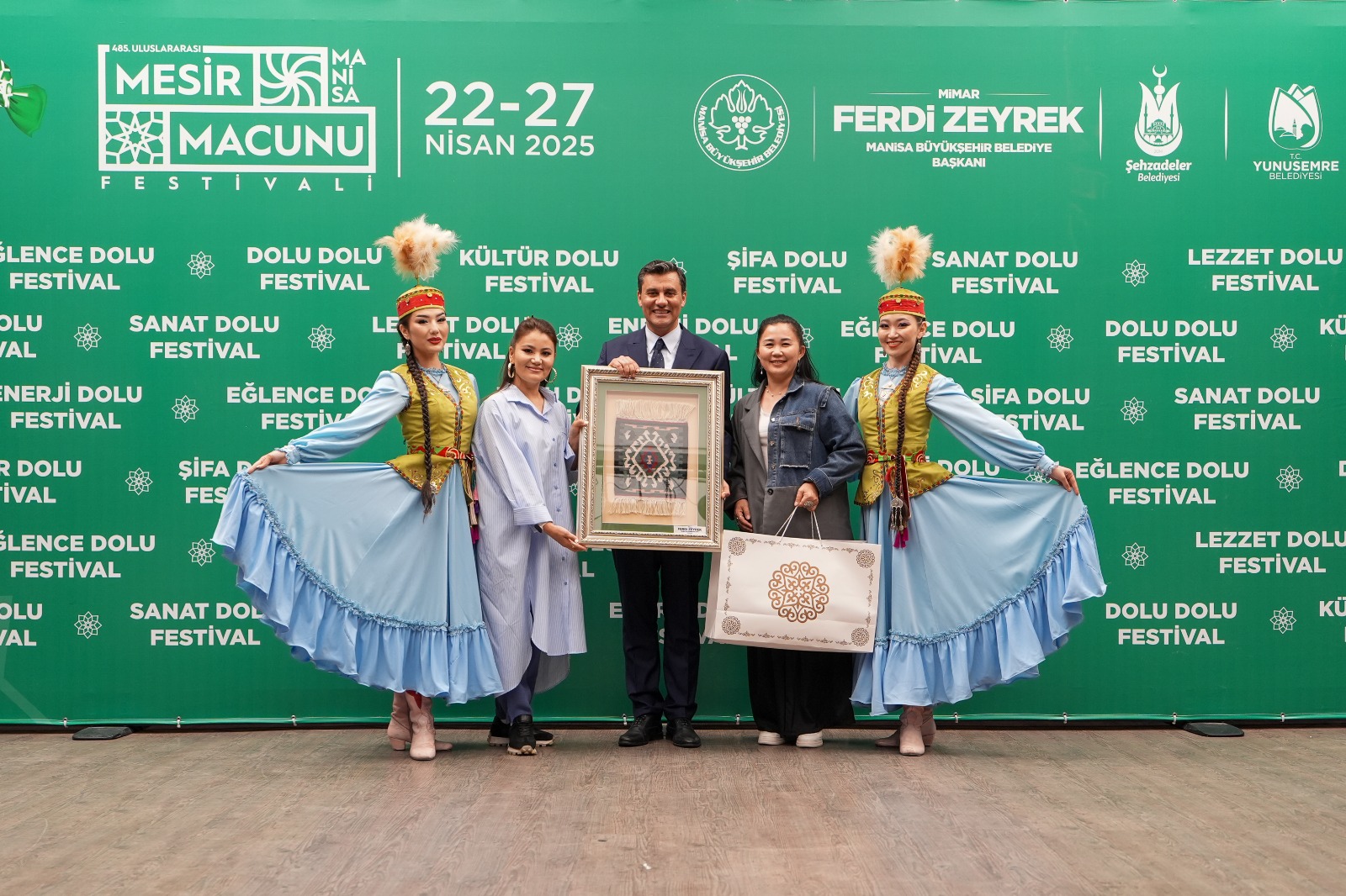 Mesir Macunu Festivali’nde Kültürler Arası Dostluk Pekişti