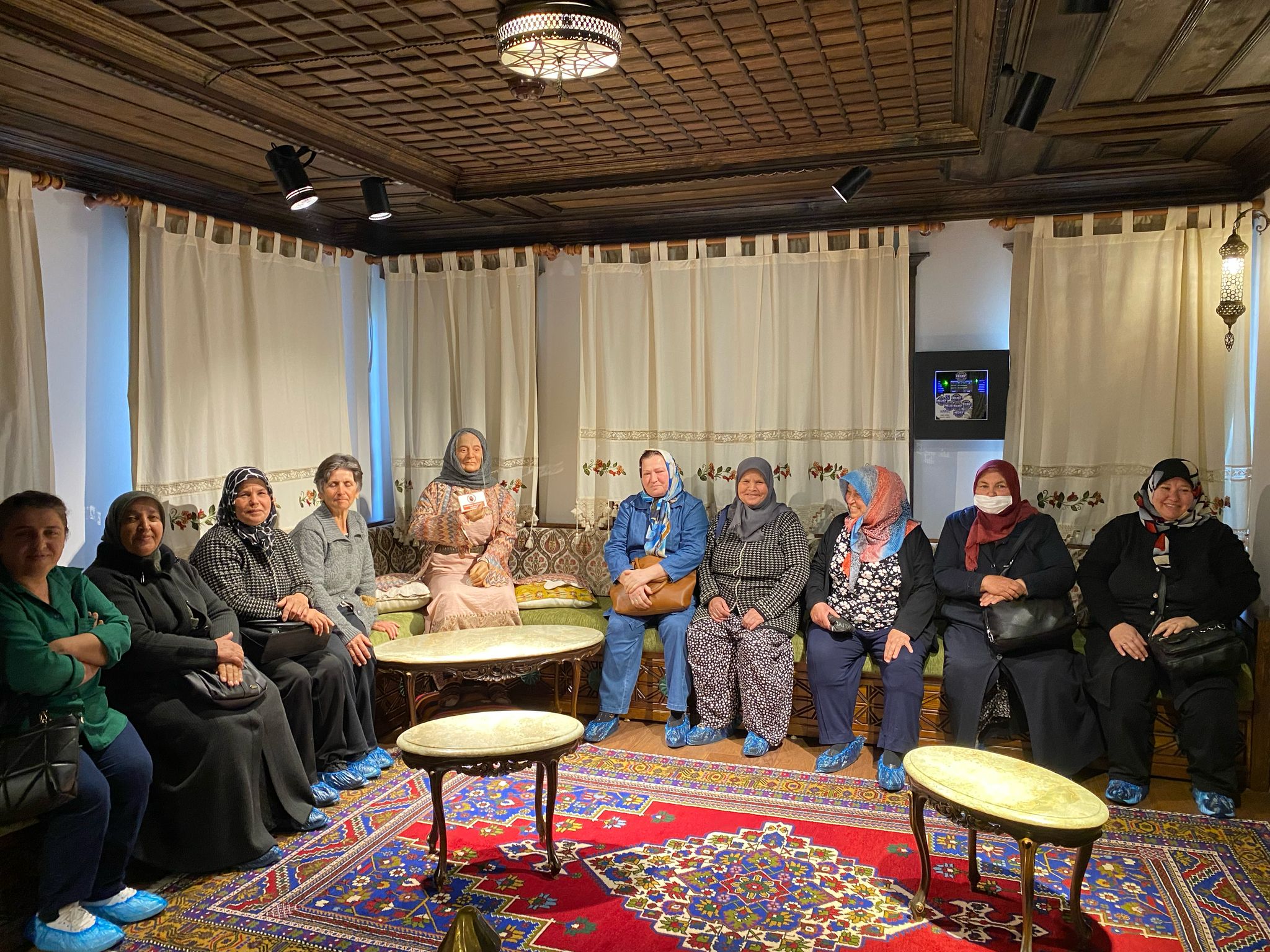Yunusemreli Kadınlar Kanser Taramasında Buluştu Erken Teşhis Hayat Kurtarıyor (2)