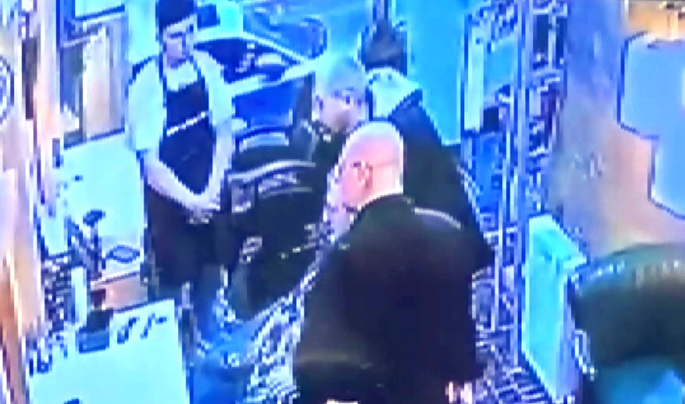 Berberde Kanlı Hesaplaşma Kardeşini Tıraş Sırasında Vurdu (3)