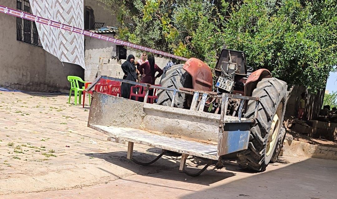 Kan Donduran Kaza Traktörü Hareket Ettiren 2 Yaşındaki Çocuk, 1 Yaşındaki Kuzenini Ezdi-1