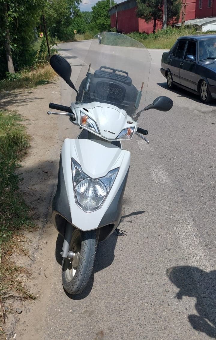 Motosiklet Ile Bisiklet Çarpıştı; 1'I Ağır 3 Kişi Ağır Yaralandı (2)