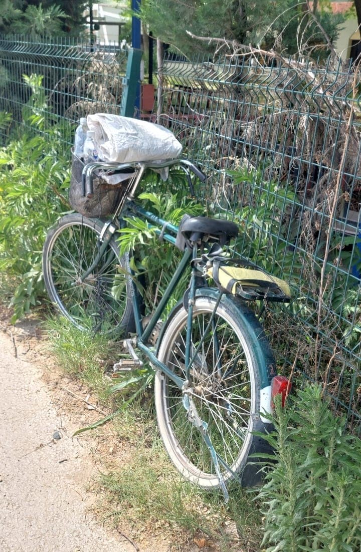 Motosiklet Ile Bisiklet Çarpıştı; 1'I Ağır 3 Kişi Ağır Yaralandı