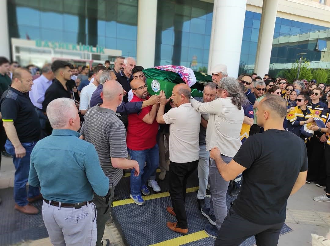 Vefat Eden Sağlık Görevlisi Organlarıyla 4 Hastaya Umut Oldu (2)