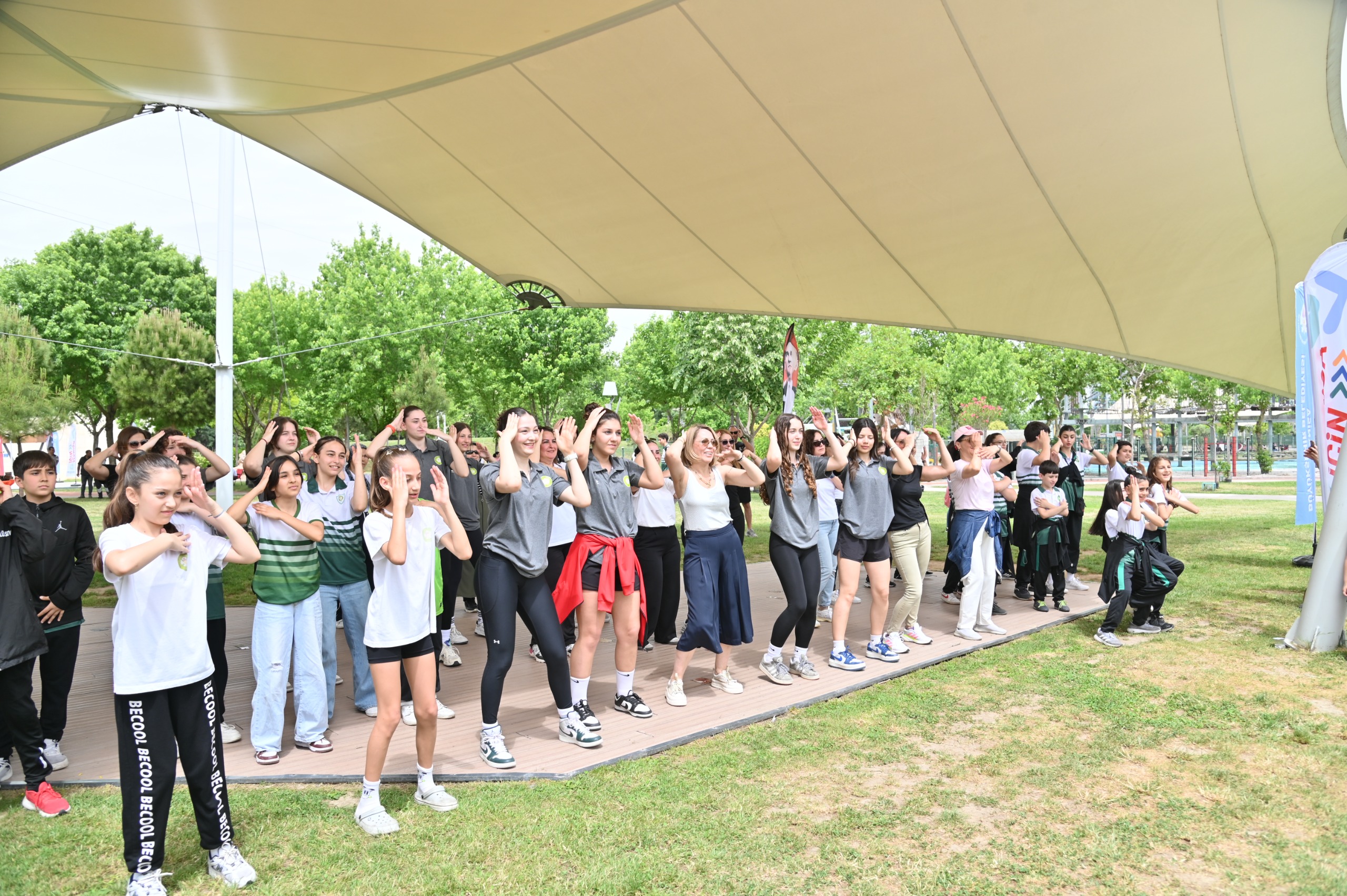 Sağlık İçin Adım Adım Yürüyüş’ün Ilki Gerçekleşti (14)