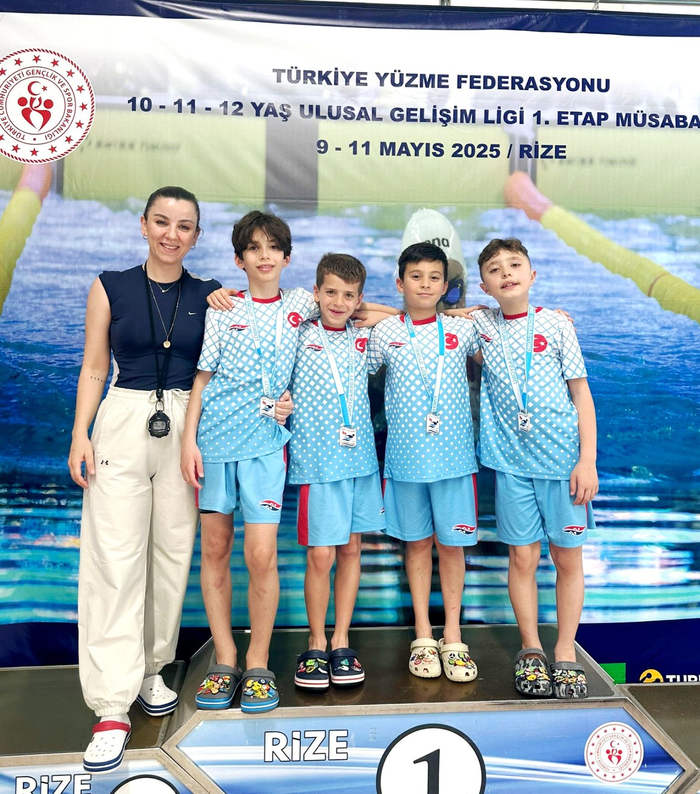 Manisalı Minik Kulaçlardan Rize'de Büyük Başarı! (5)