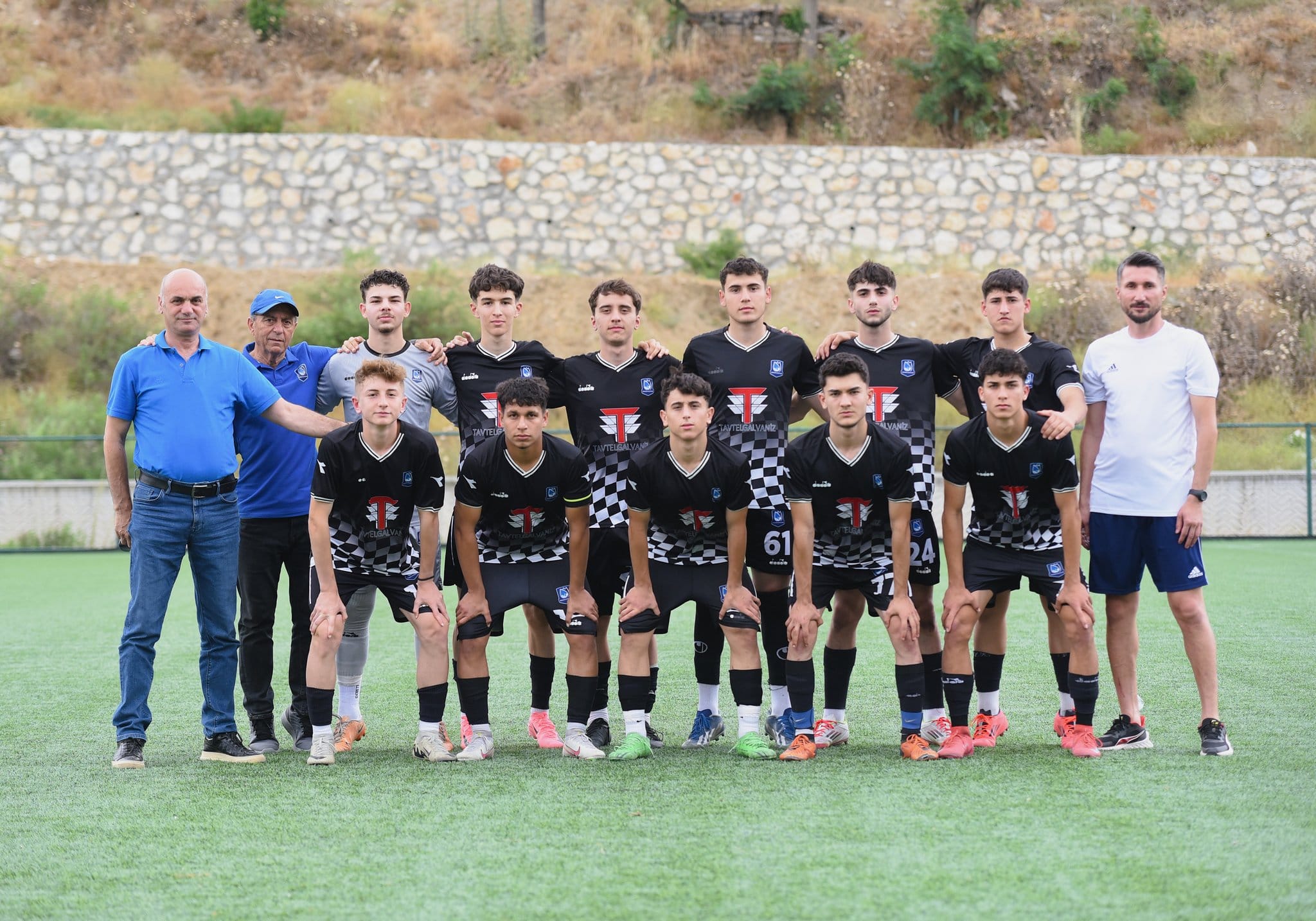 Yenilgi Tanımayan Şampiyonlar! Yunusemre U17, Manisa’yı Türkiye’de Temsil Edecek (2)
