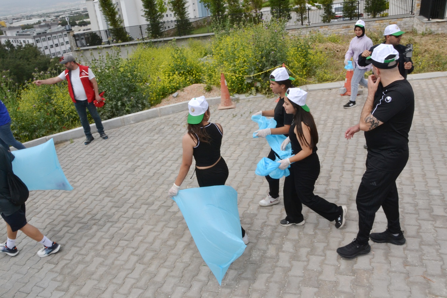 201 Yangının Ardından Harekete Geçildi Manisa’da Orman Temizliği Seferberliği (7)