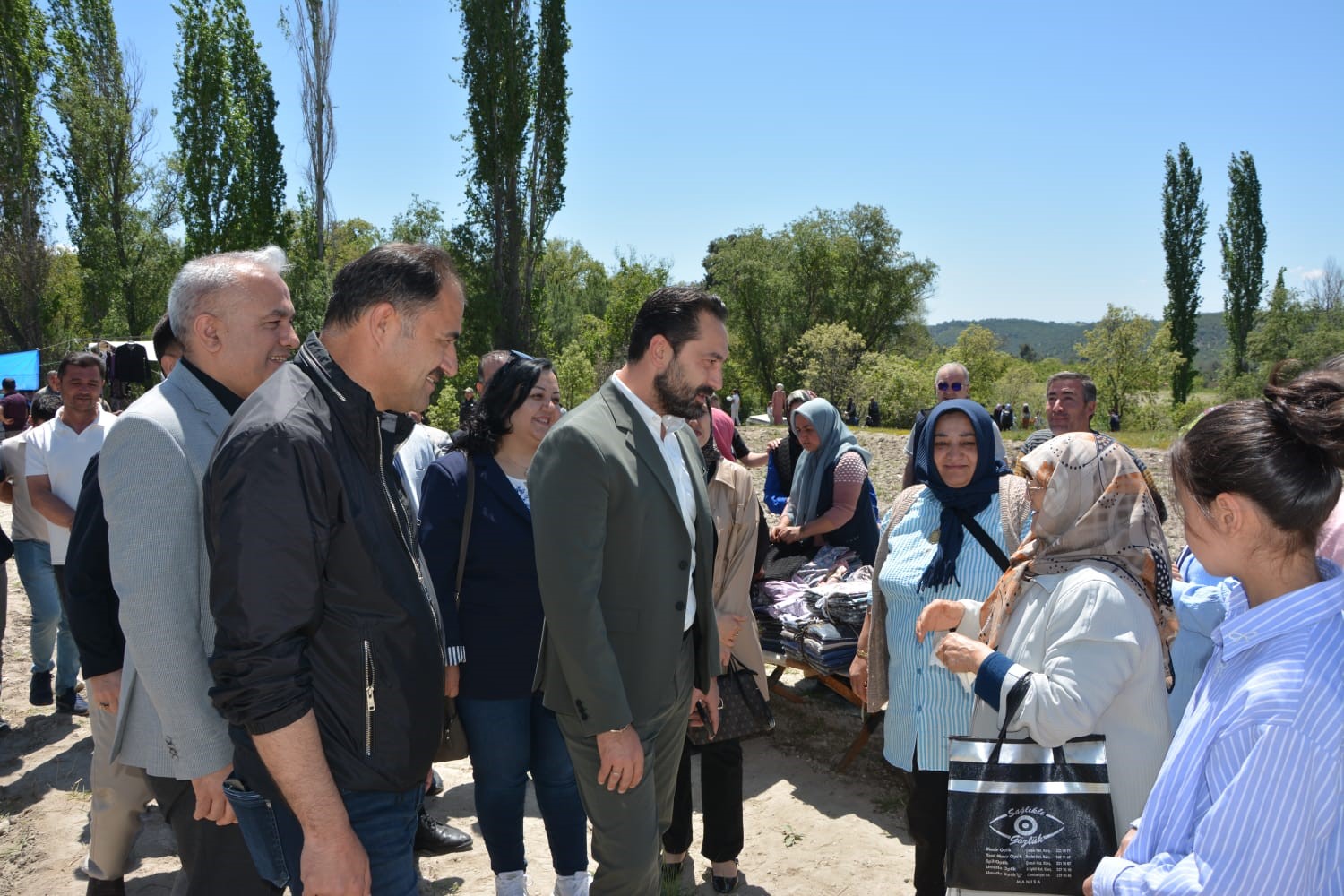 Arınç’tan Anlamlı Ziyaret (1)-1