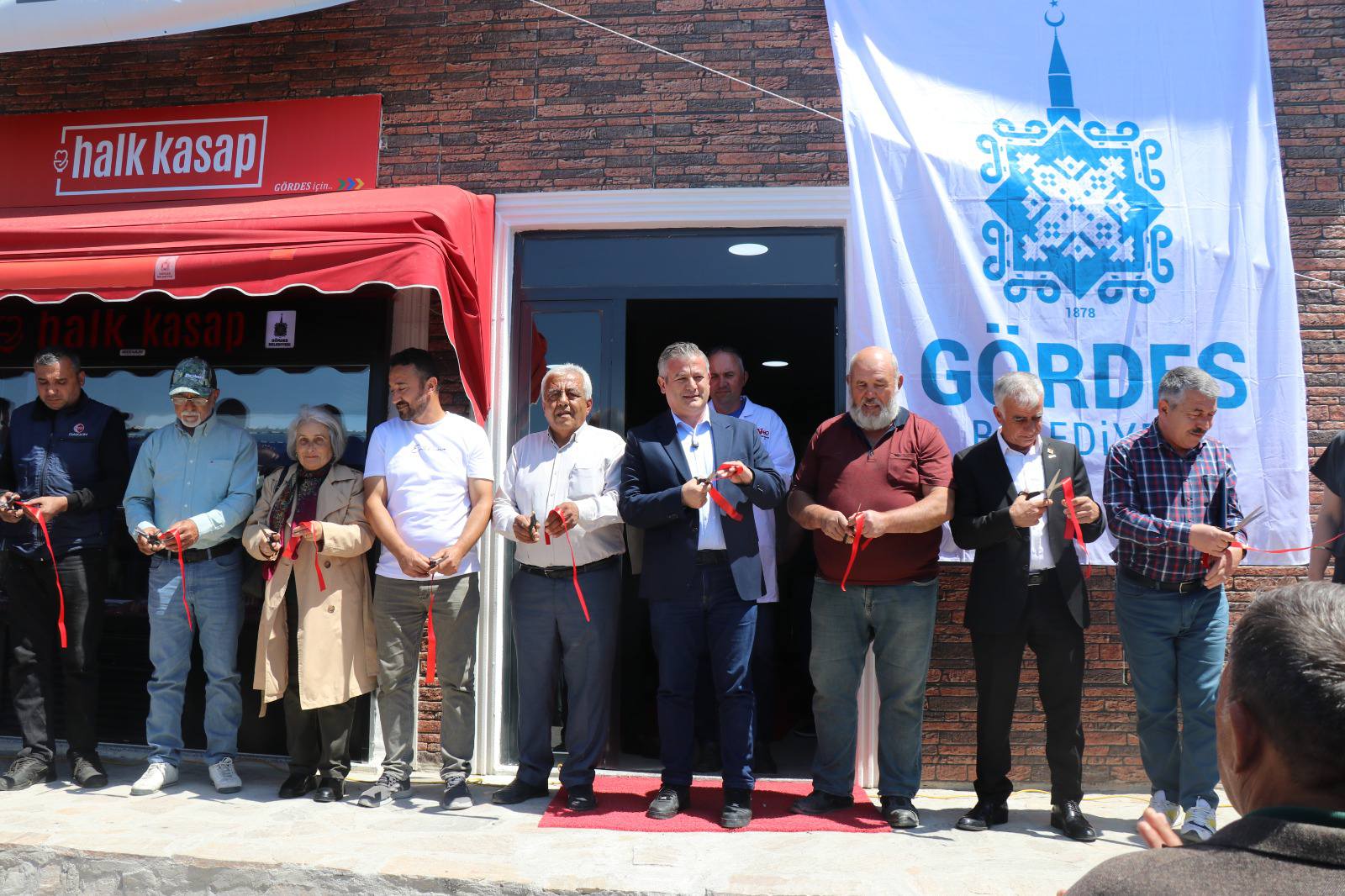Gördes Halk Kasap Yoğun Ilgi Gördü Dana Kıyma Fiyatı Şok Etti! (3)
