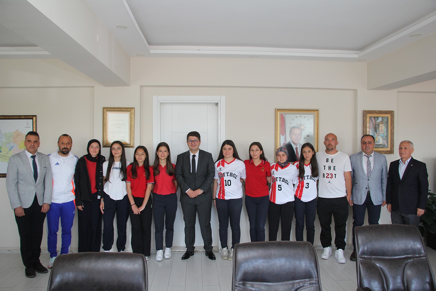 Kaymakam Özdemir Sporcuları Ağırladı (1)