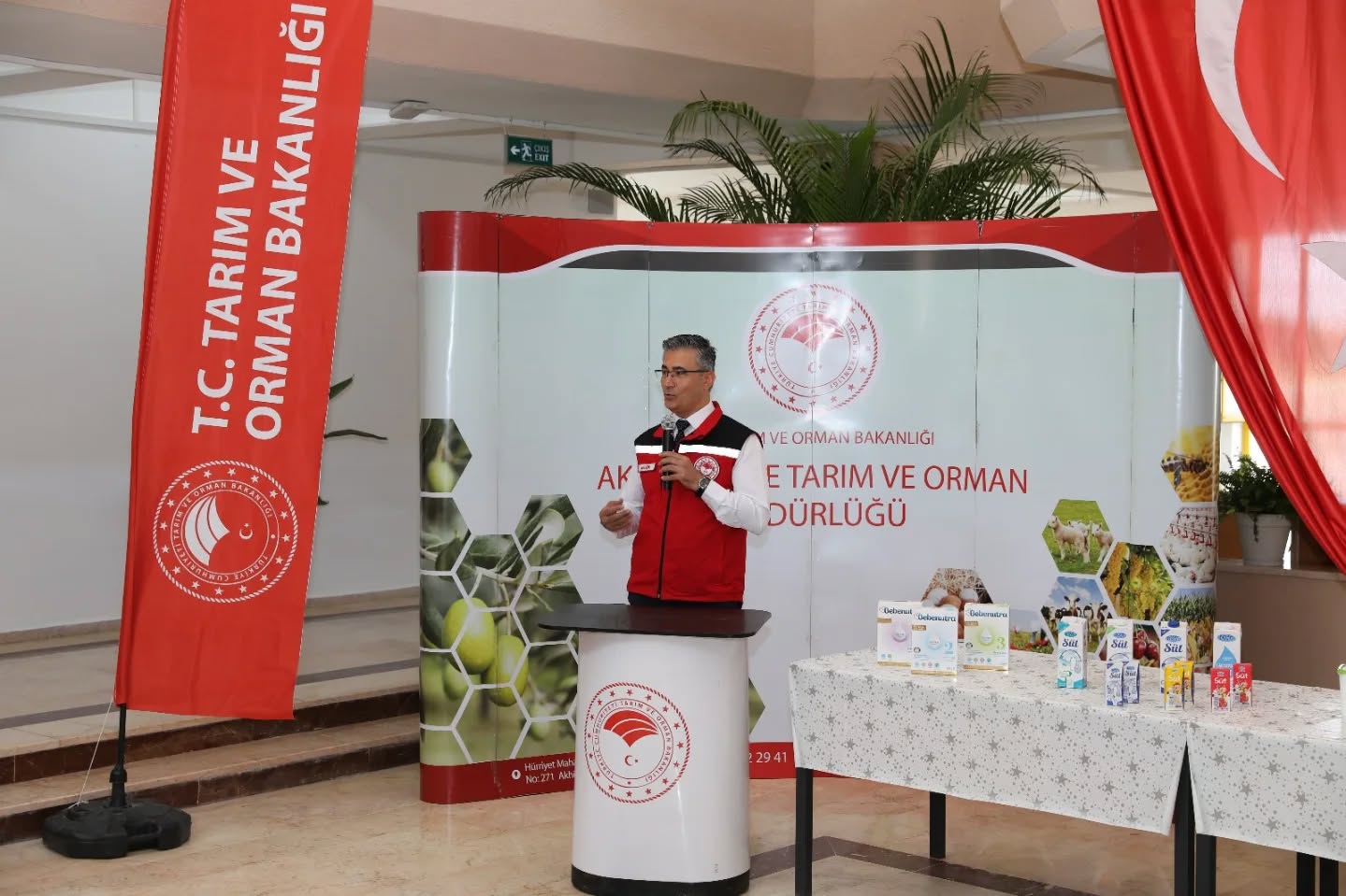 Manisa’da Süt Gibi Etkinlik Dünya Süt Günü’nde Öğrencilere Sürpriz (8)