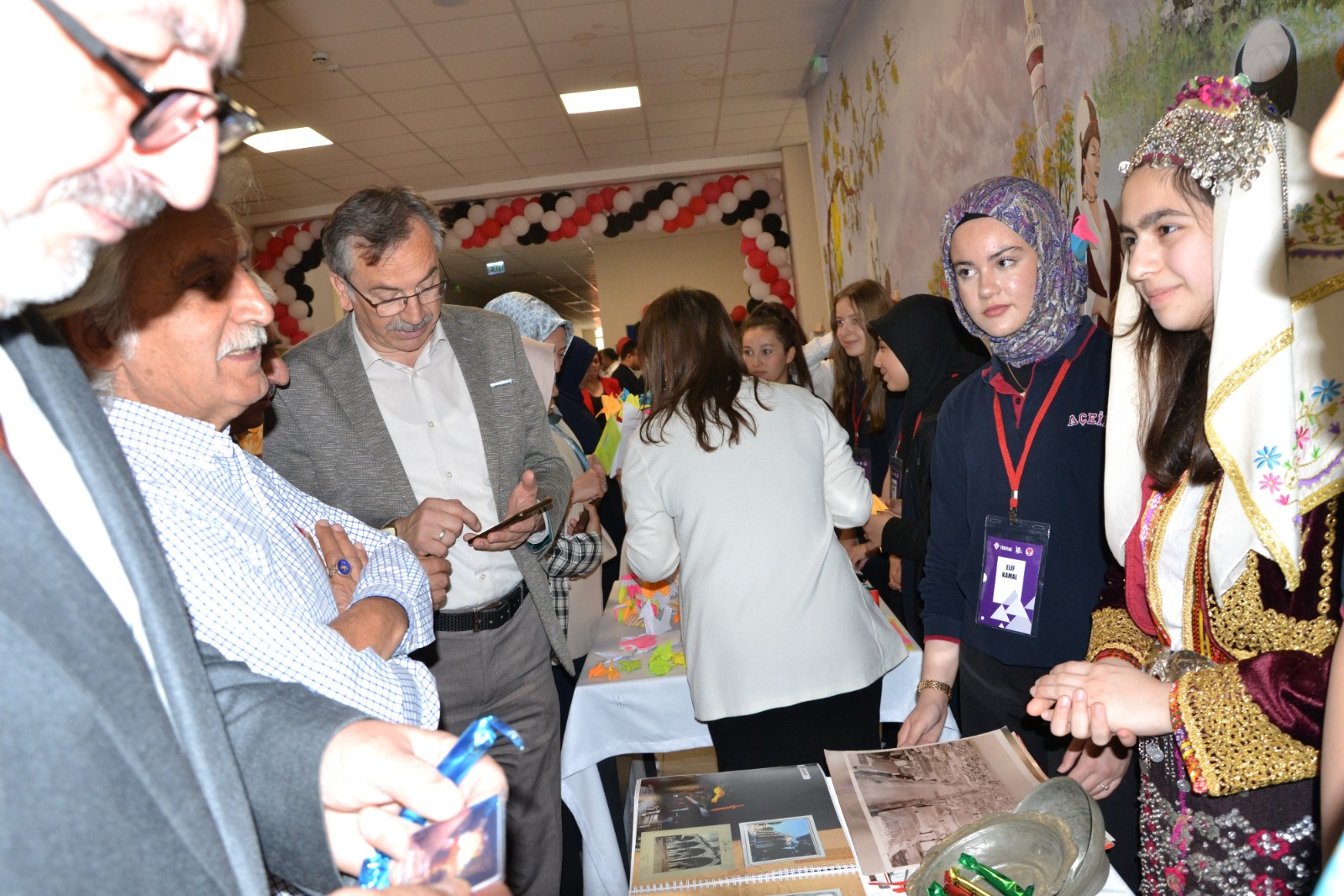 Manisa’da Tübi̇tak 4006 Bilim Fuarı Genç Mucitleri Ağırladı (1)-1