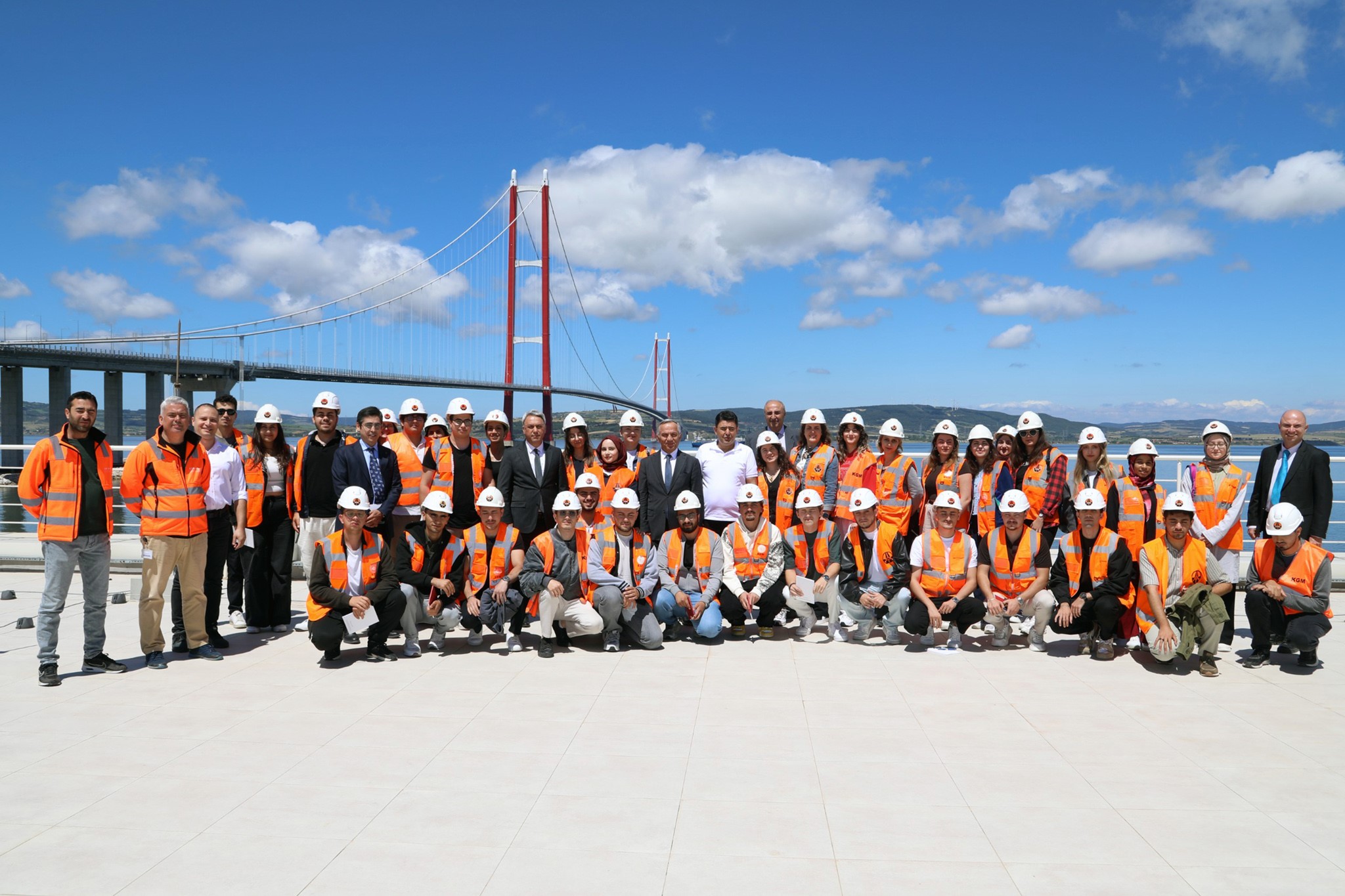 Mcbü İnşaat Mühendi̇sli̇ği̇ Öğrenci̇leri̇nden (1)-1
