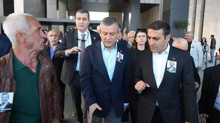 Özgür Özel'e Saldıran Şüphelinin Komşusu Konuştu (3)