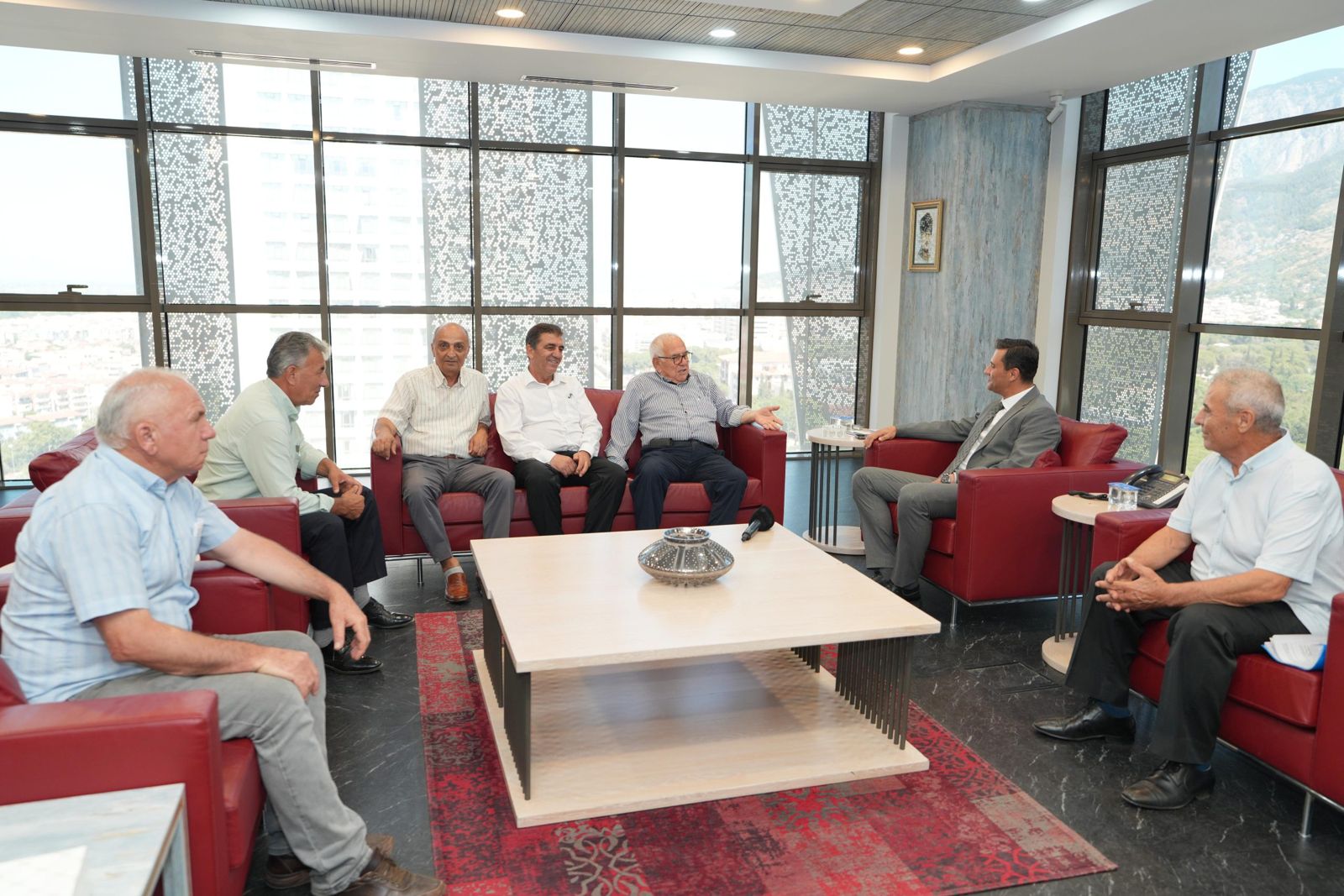 Başkan Uysal’dan Ferdi Zeyrek’e Duygusal Veda (3)