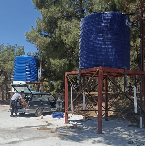 Çiftçiye Büyük Müjde! O Mahalleye Su Tankı Yağdı (1)-1