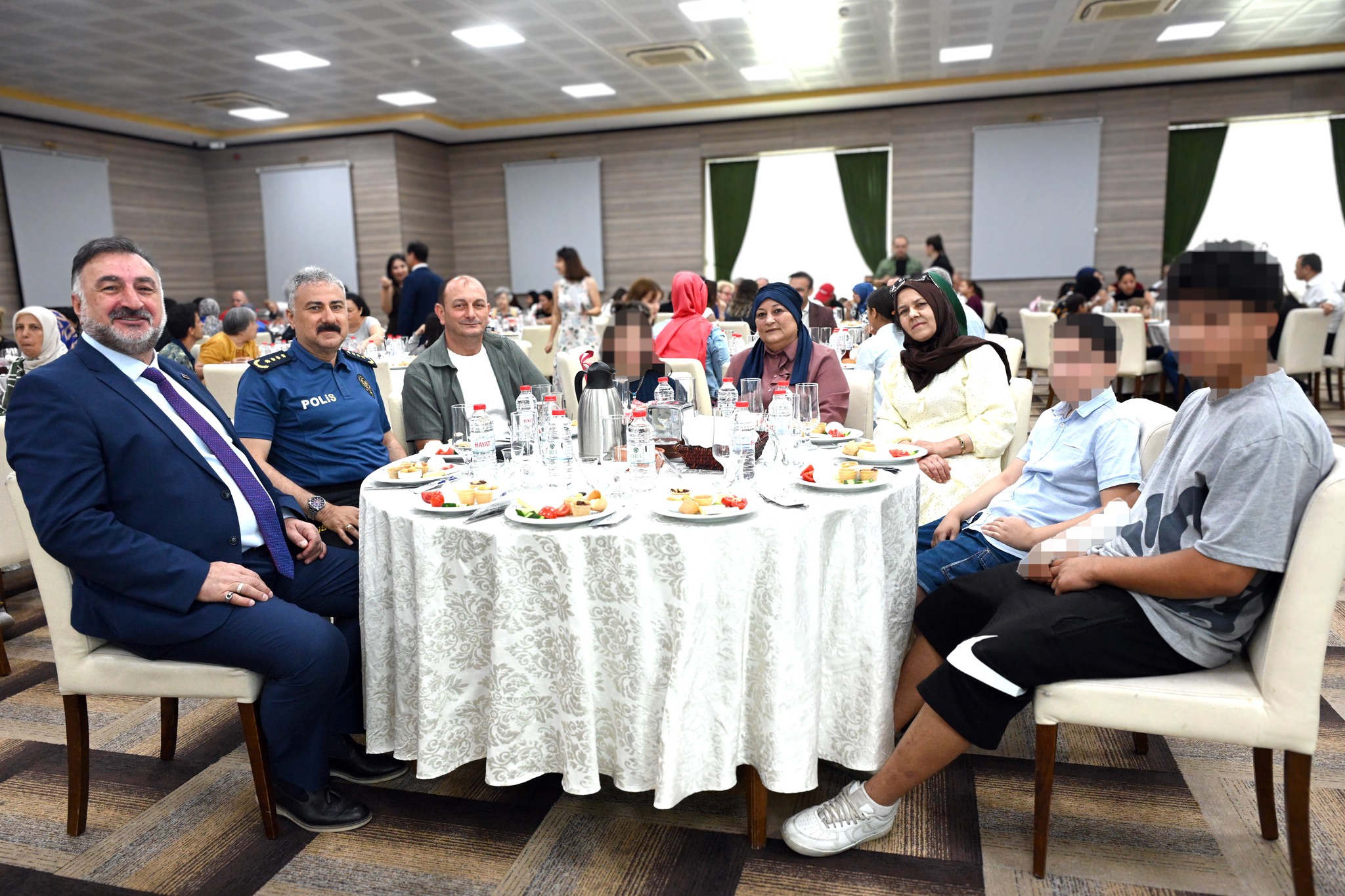Emniyet Müdürü Fahri Aktaş’tan Koruyucu Ailelere Anlamlı Destek (4)