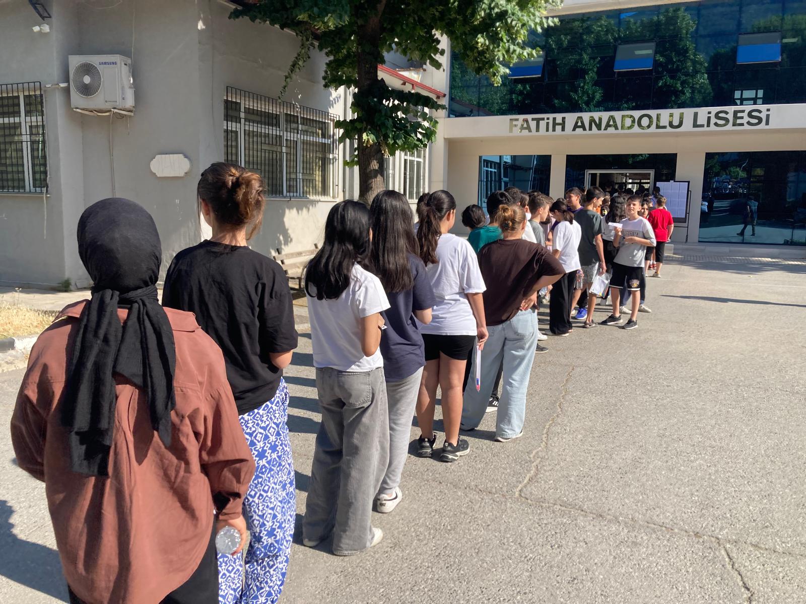 Manisa’da 16 Bin 47 Öğrenci Lgs'ye Girdi (3)